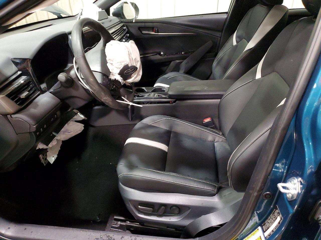 2025 TOYOTA CAMRY SE photo 19