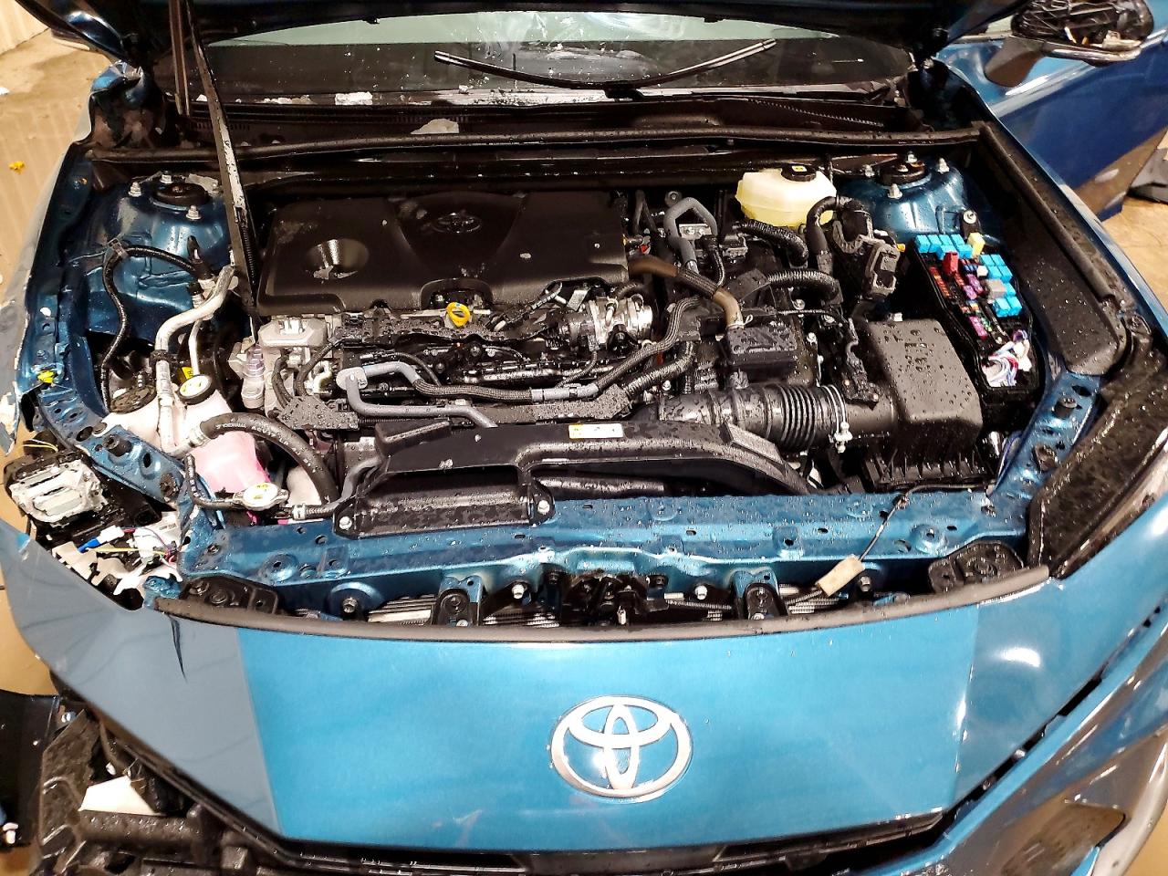2025 TOYOTA CAMRY SE photo 31