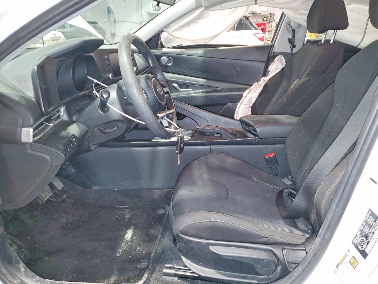 2023 HYUNDAI ELANTRA SEL photo 7