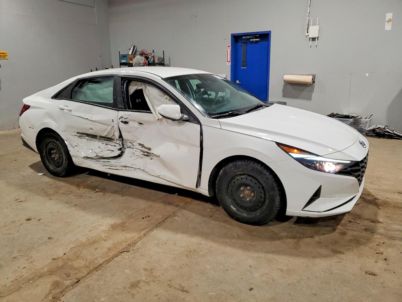 2023 HYUNDAI ELANTRA SEL photo 4