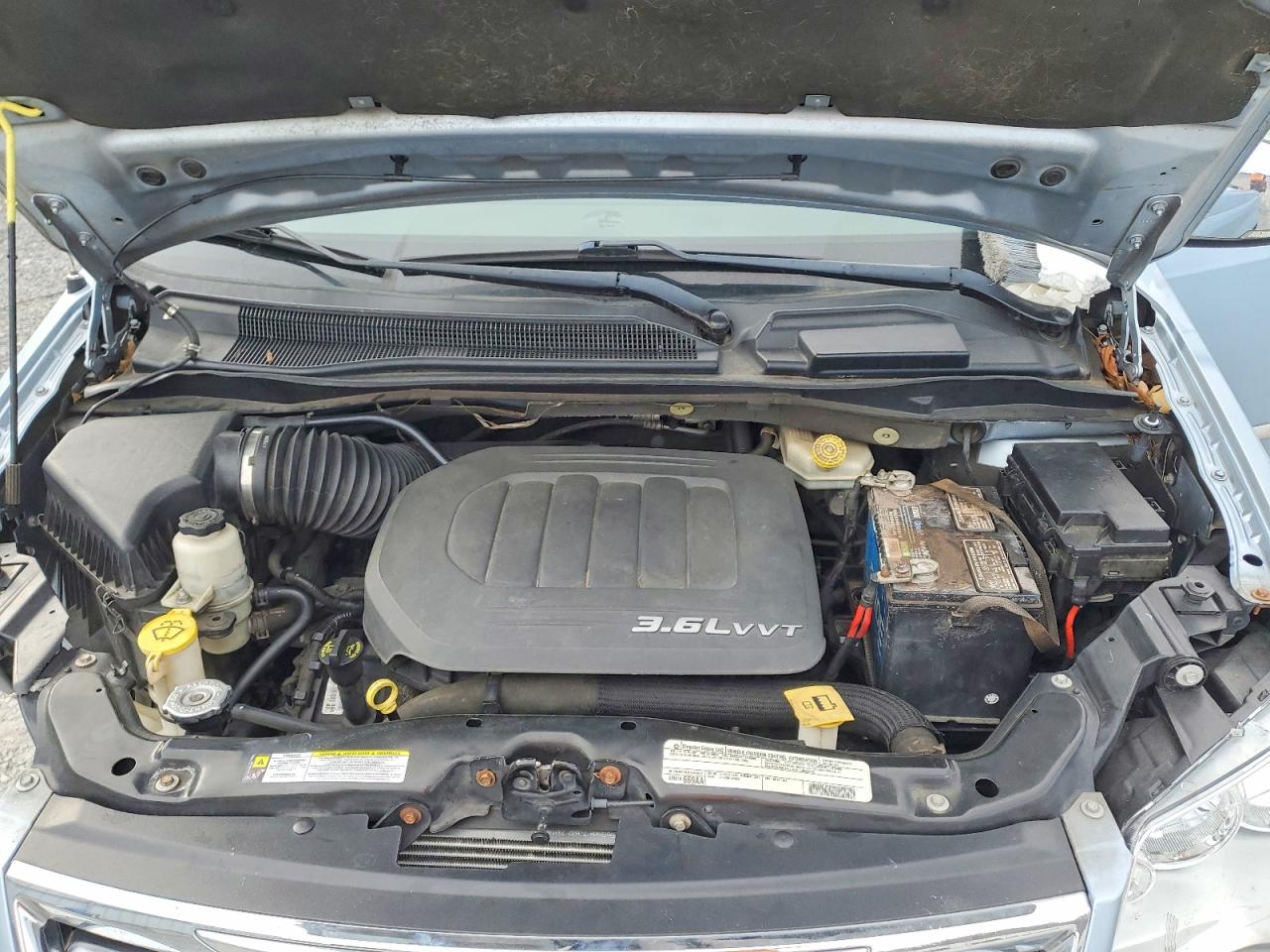 2013 CHRYSLER TOWN & COUNTRY TOURING L photo 12