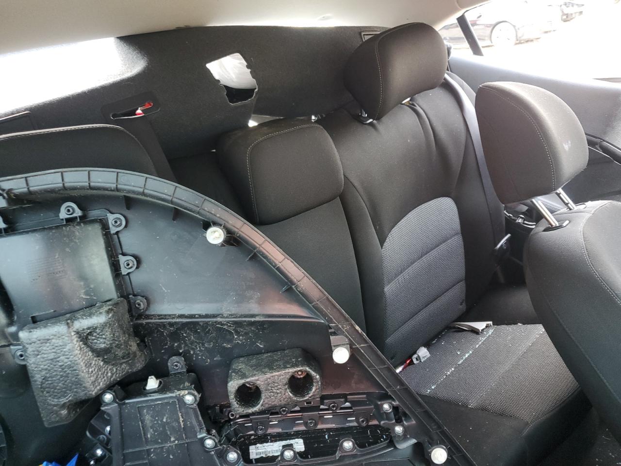 2017 KIA FORTE LX photo 10