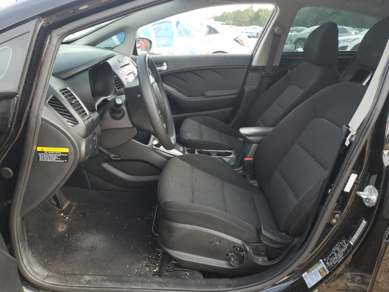 2017 KIA FORTE LX photo 7