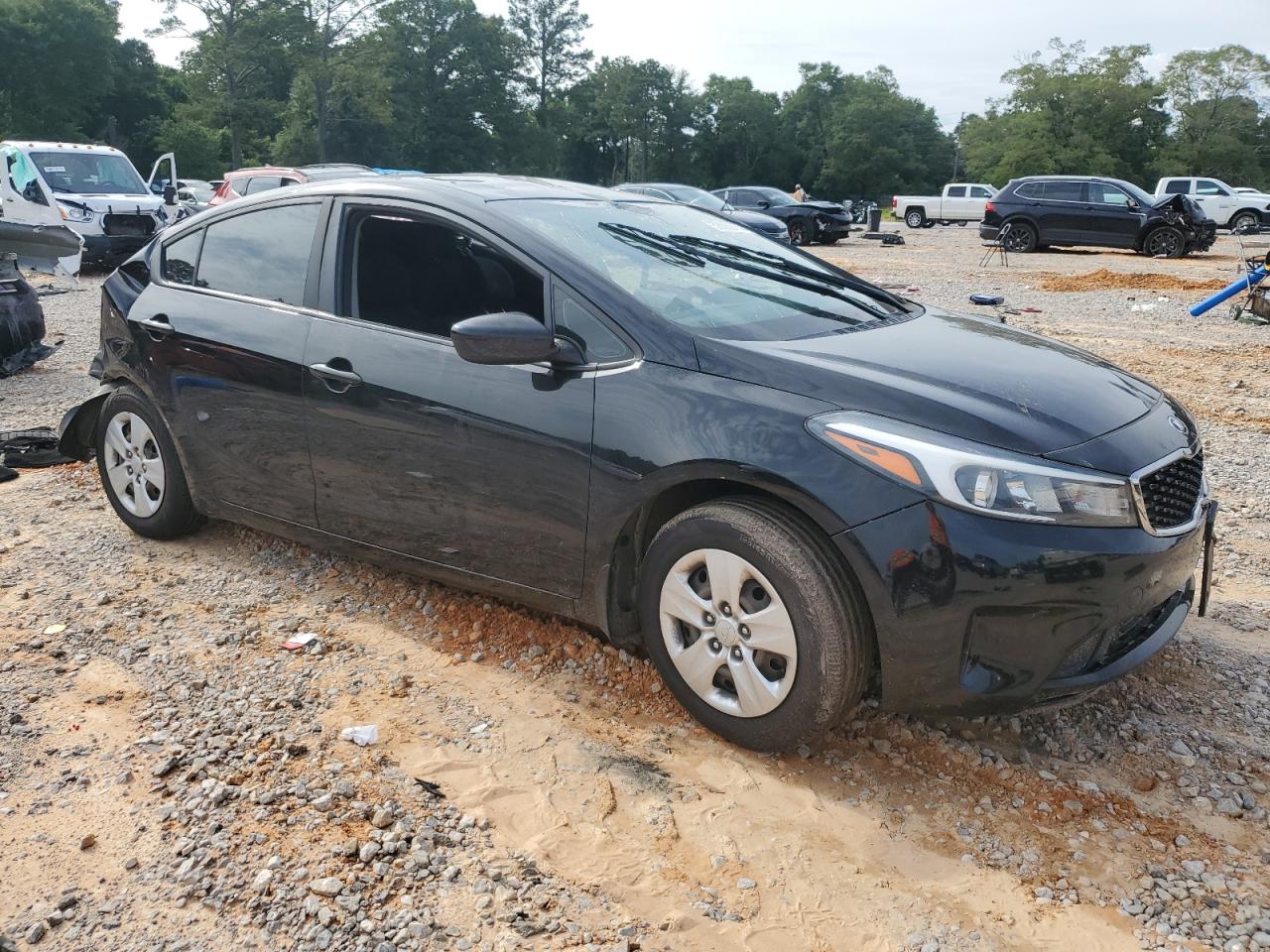 2017 KIA FORTE LX photo 4