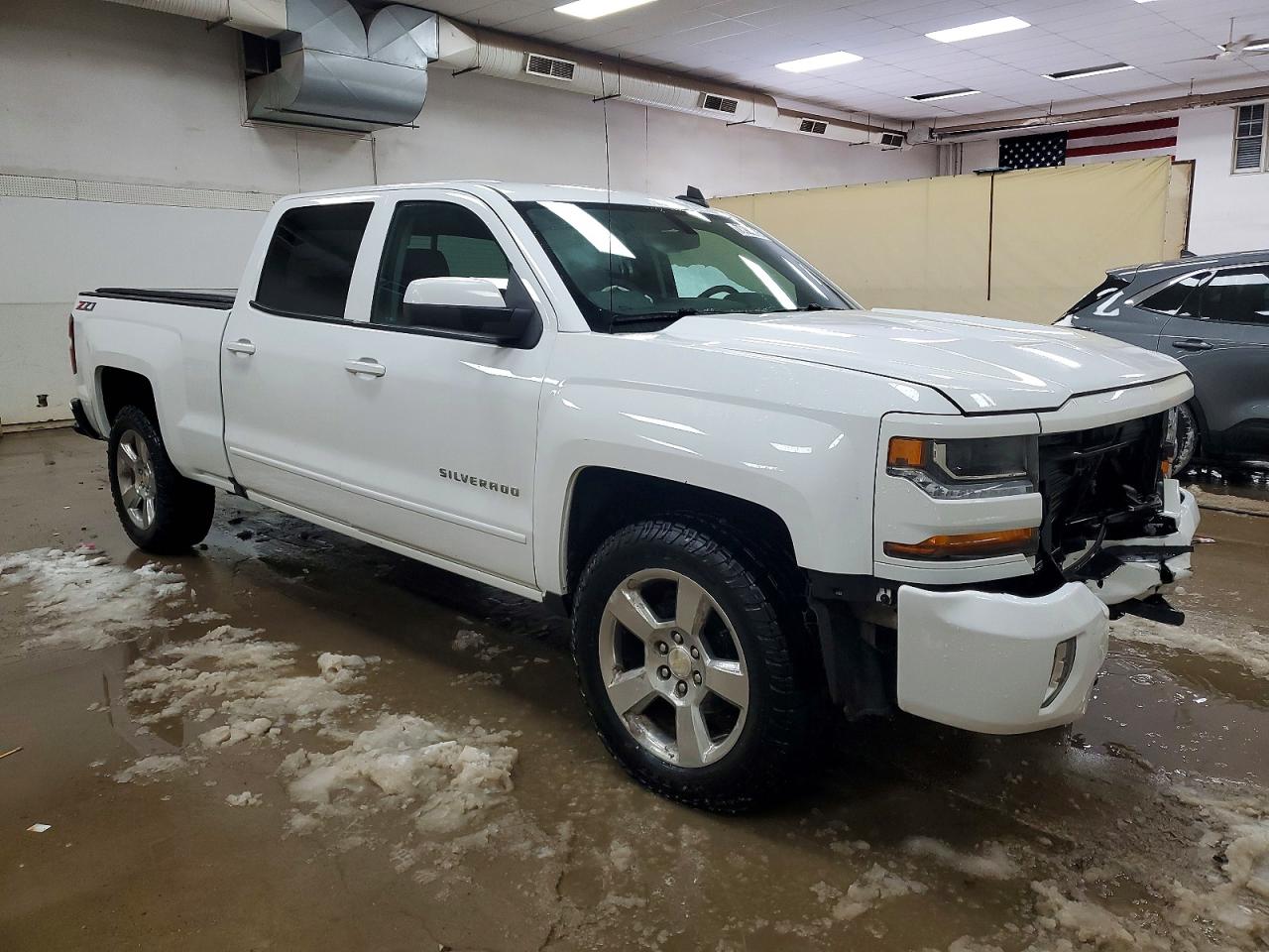 2018 CHEVROLET SILVERADO K1500 LT photo 7