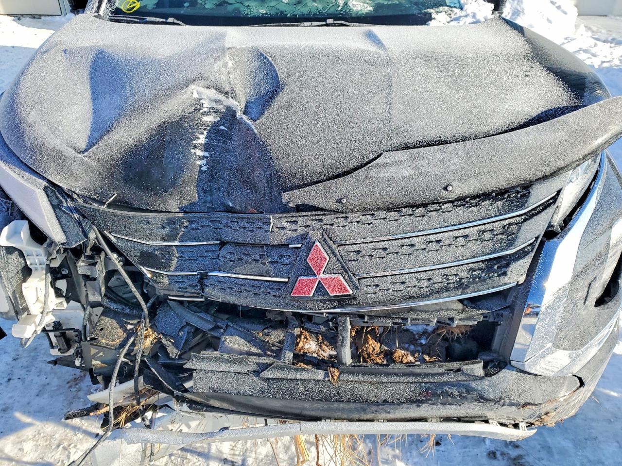 2024 MITSUBISHI OUTLANDER SE photo 12