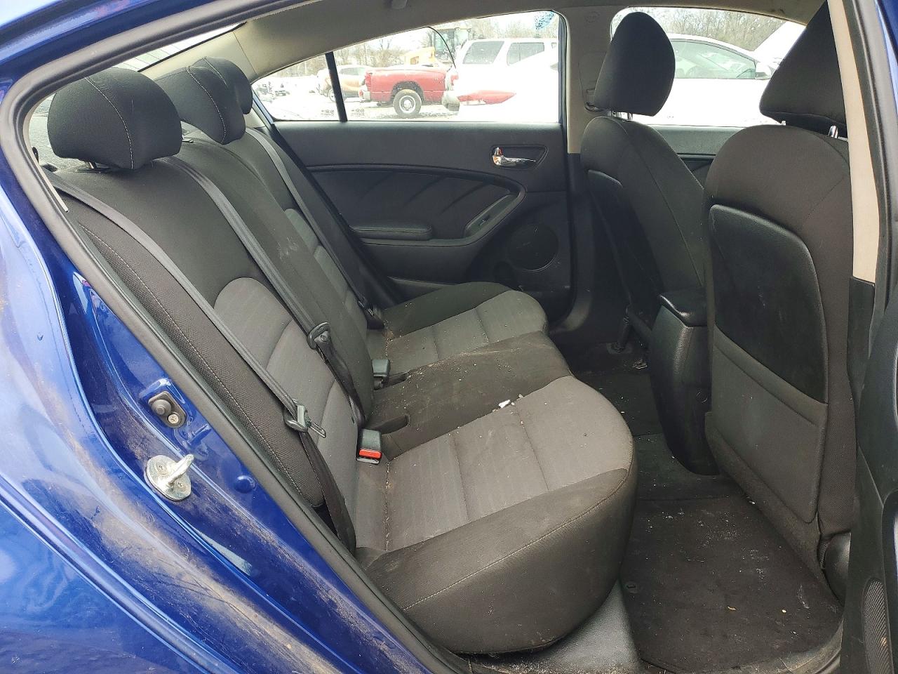 2017 KIA FORTE LX photo 10