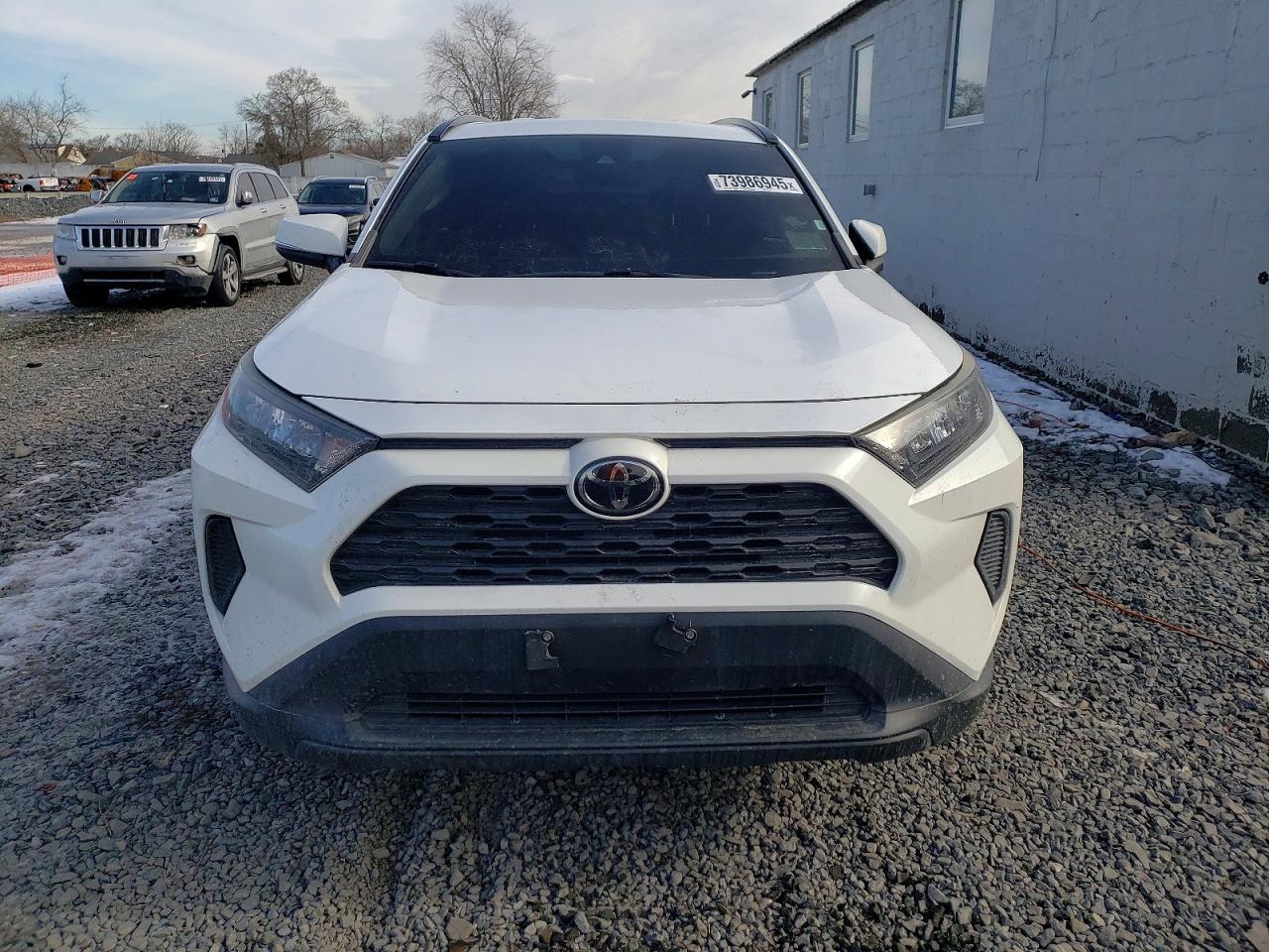2019 TOYOTA RAV4 LE photo 5