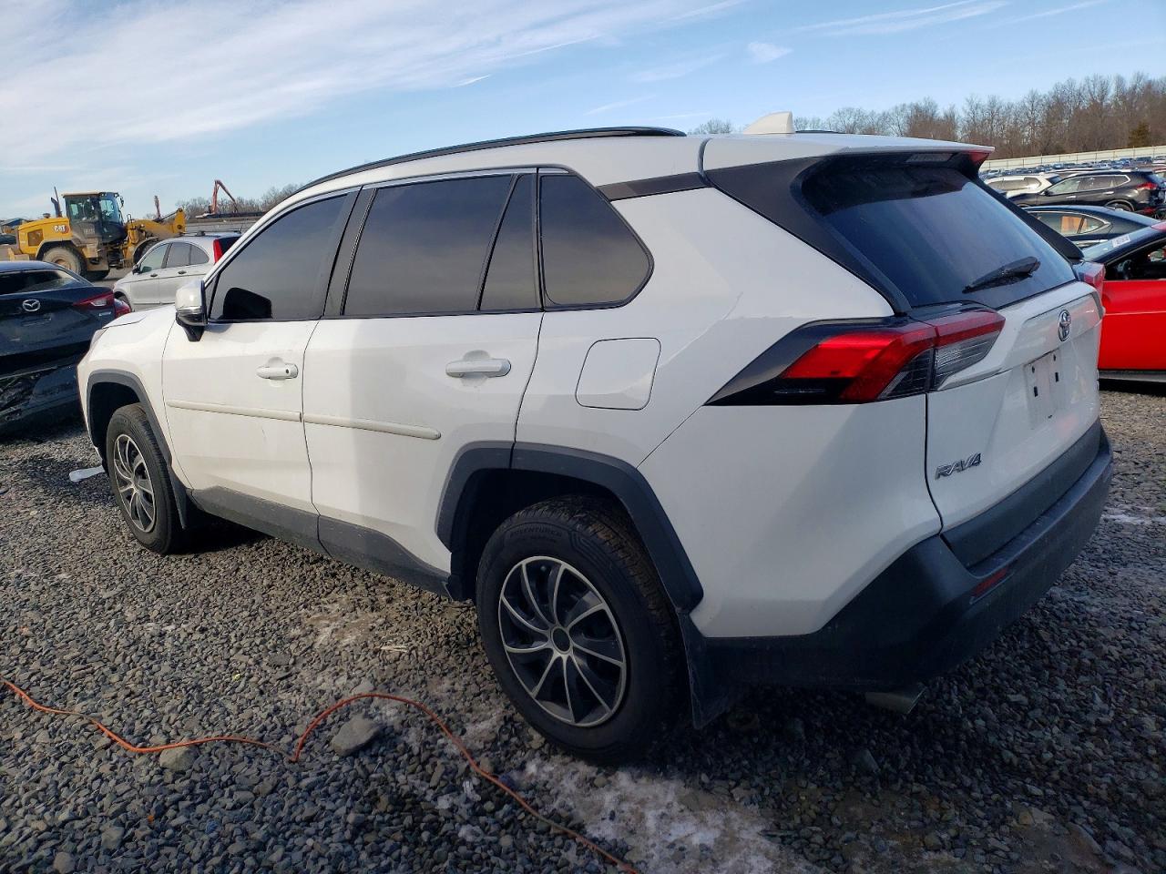 2019 TOYOTA RAV4 LE photo 2