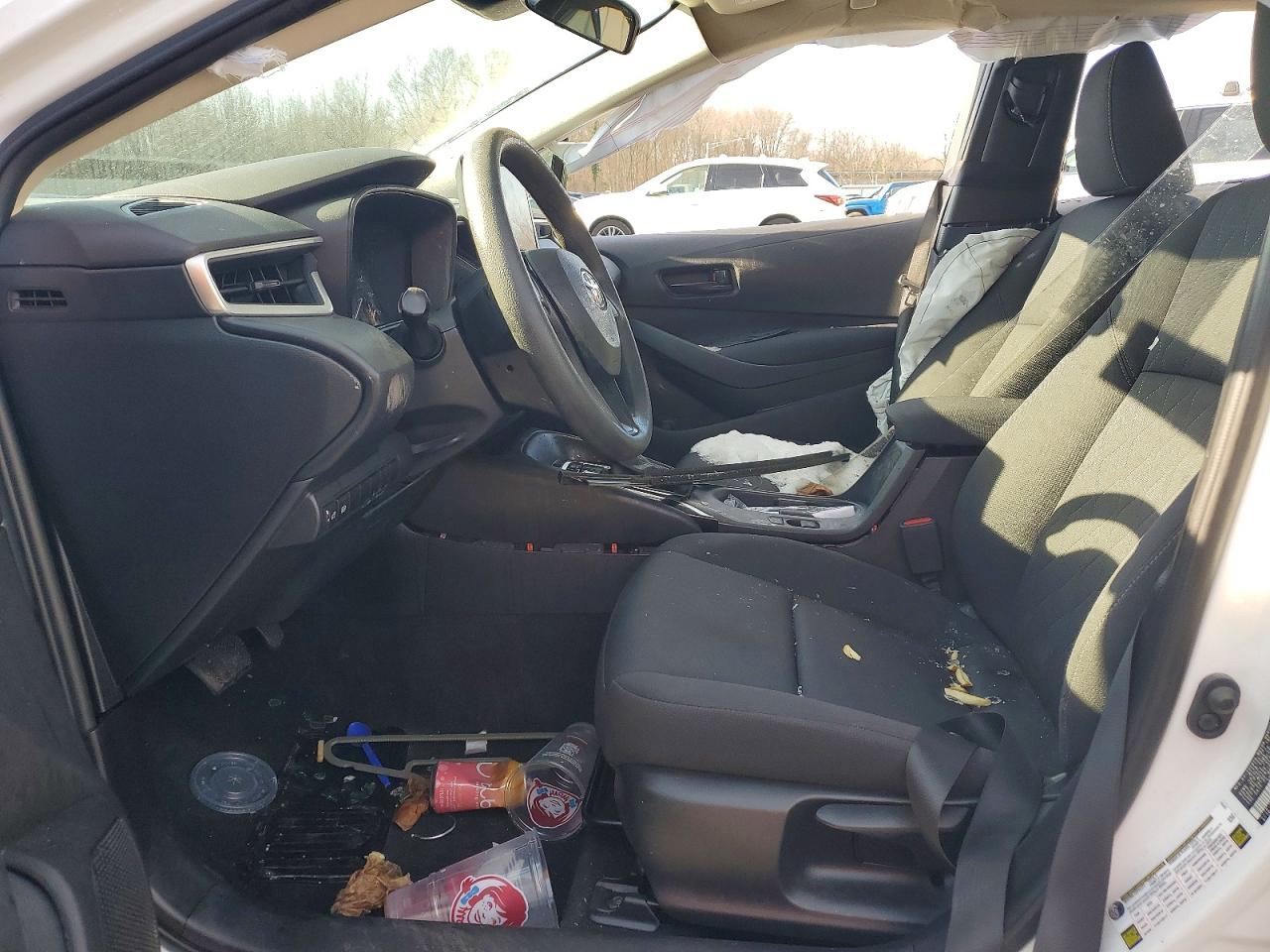 2023 TOYOTA COROLLA LE photo 13