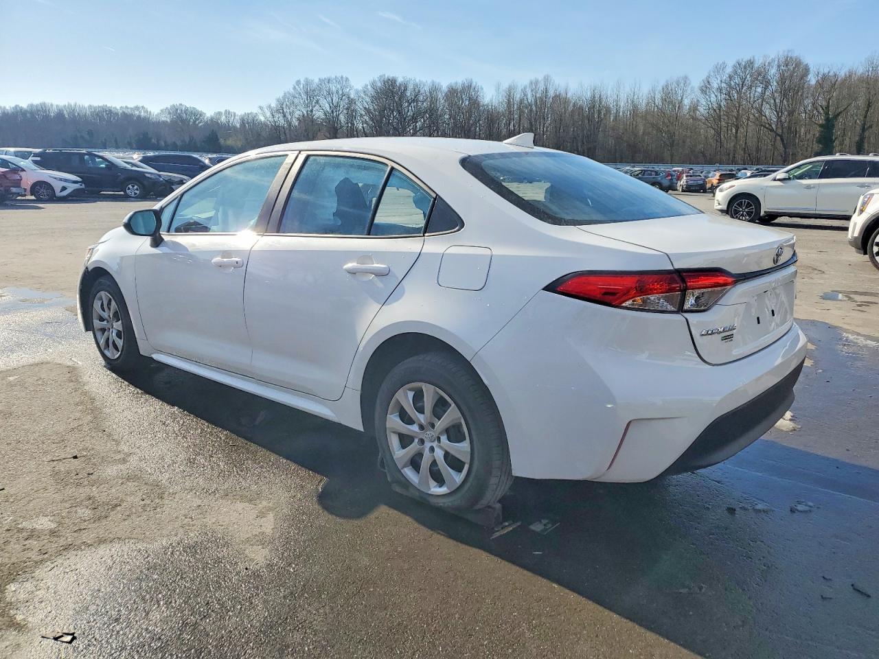 2023 TOYOTA COROLLA LE photo 3