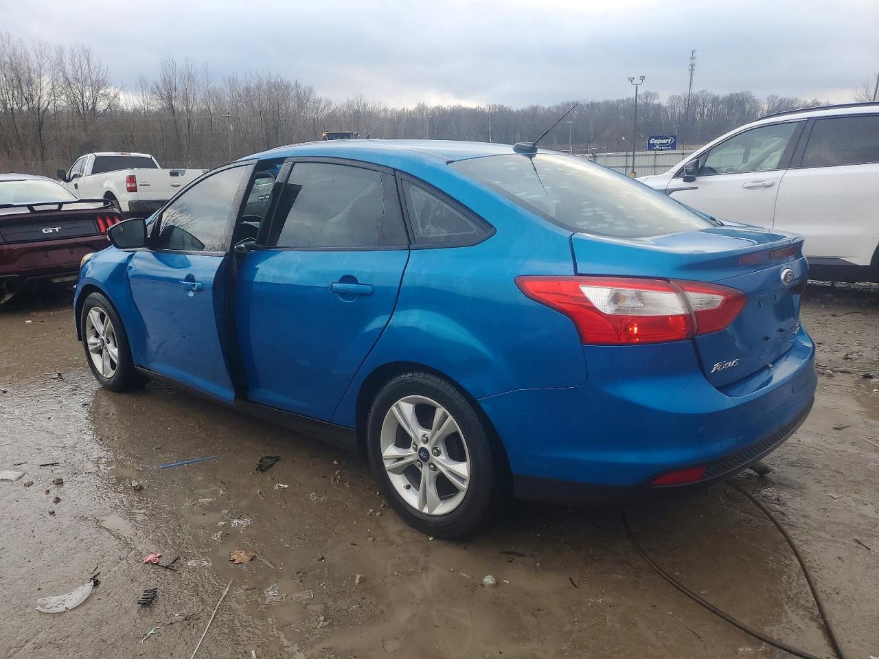 2014 FORD FOCUS SE photo 3