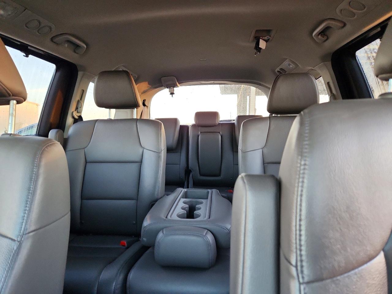 2016 HONDA ODYSSEY TOURING photo 28