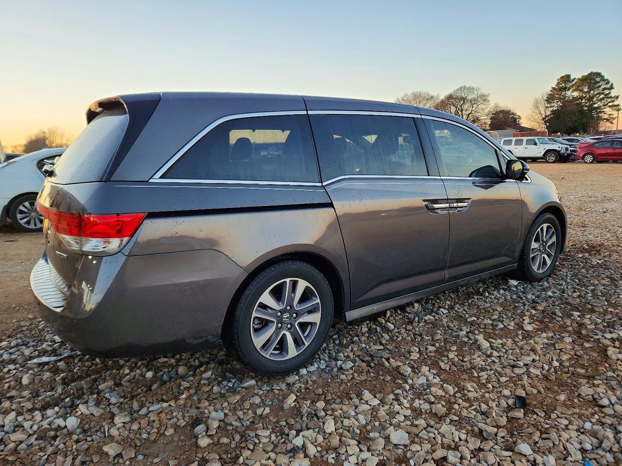 2016 HONDA ODYSSEY TOURING photo 7