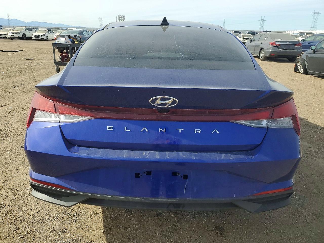 2023 HYUNDAI ELANTRA SEL photo 11