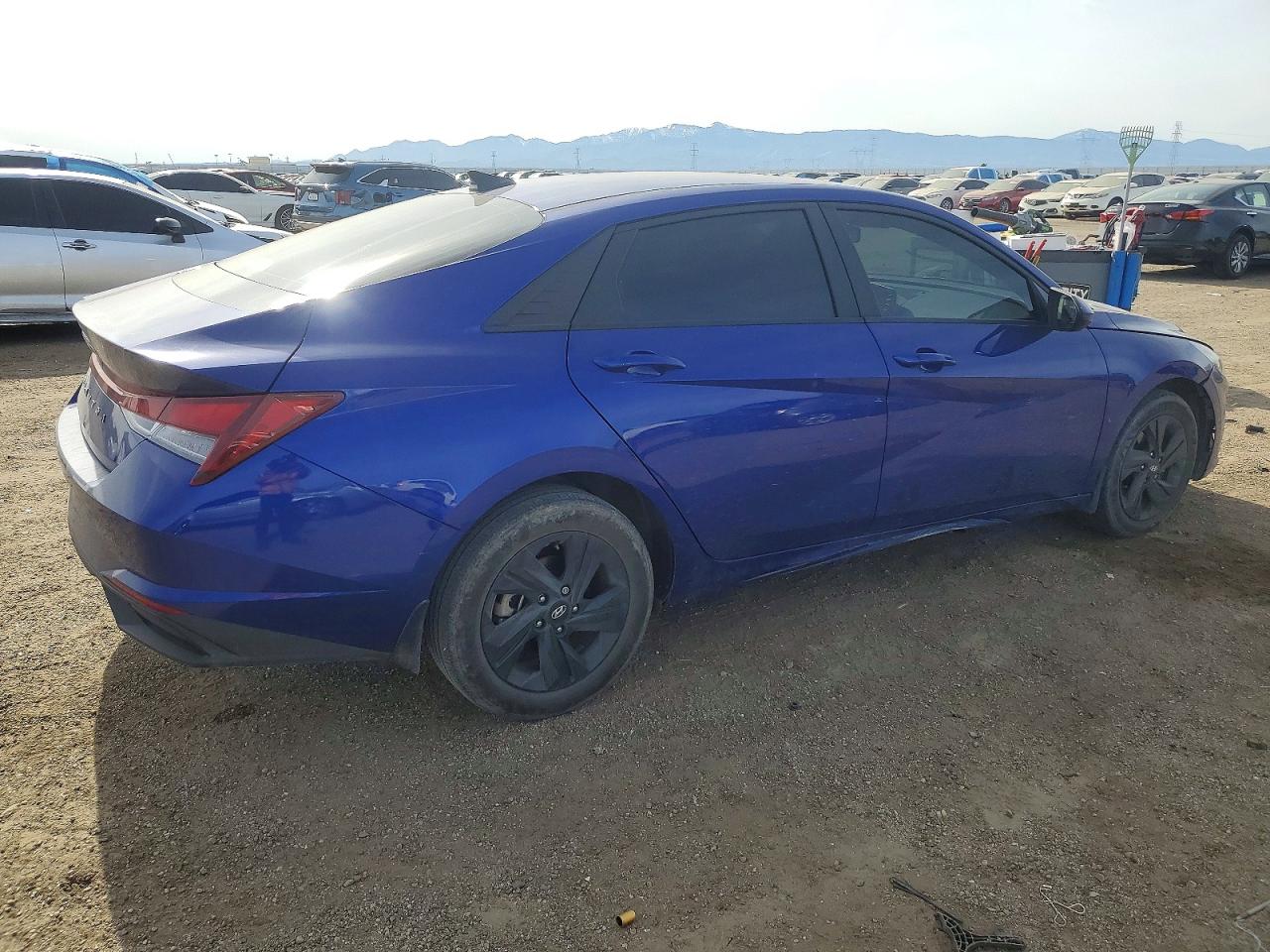 2023 HYUNDAI ELANTRA SEL photo 5