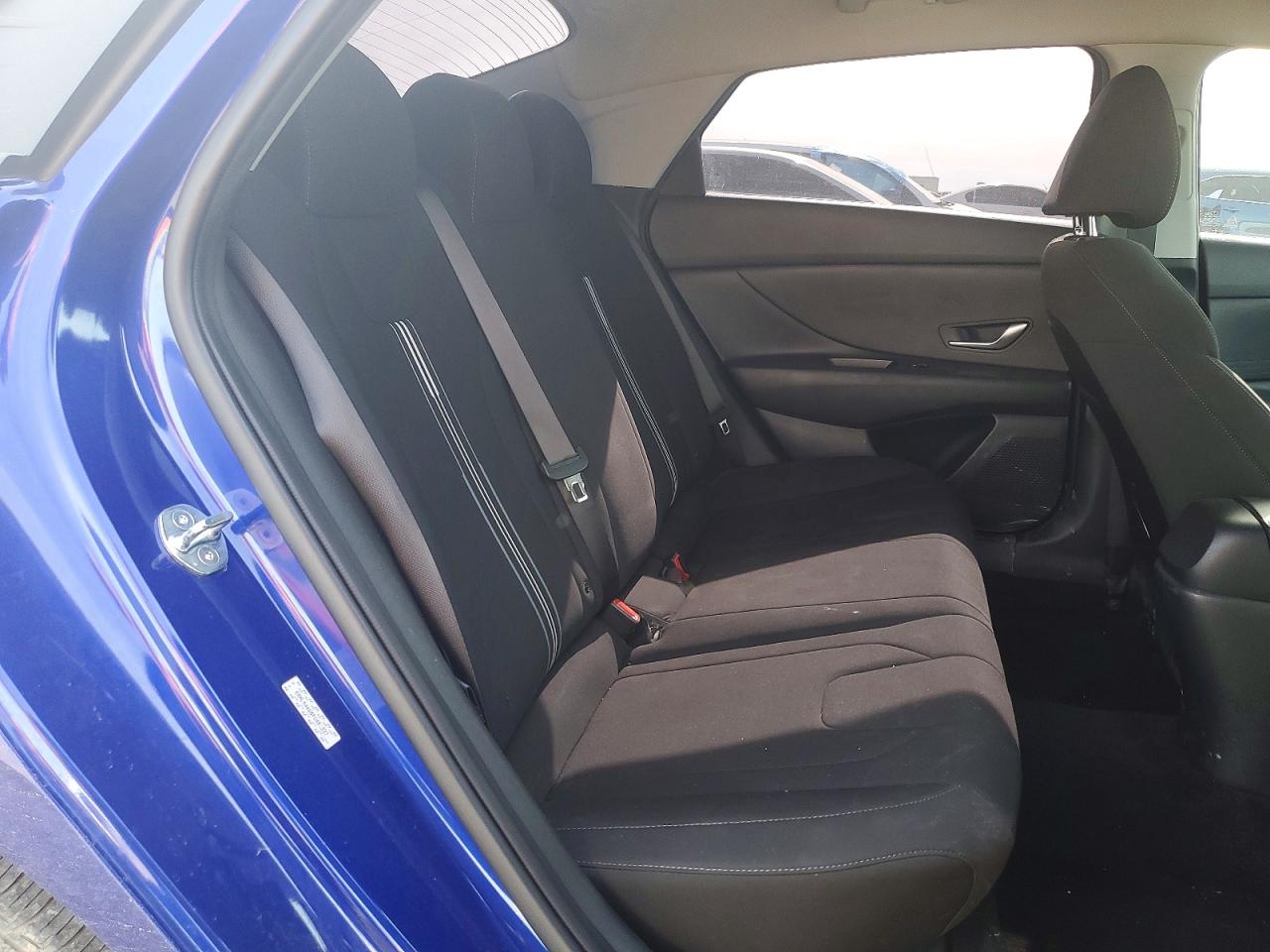 2023 HYUNDAI ELANTRA SEL photo 19