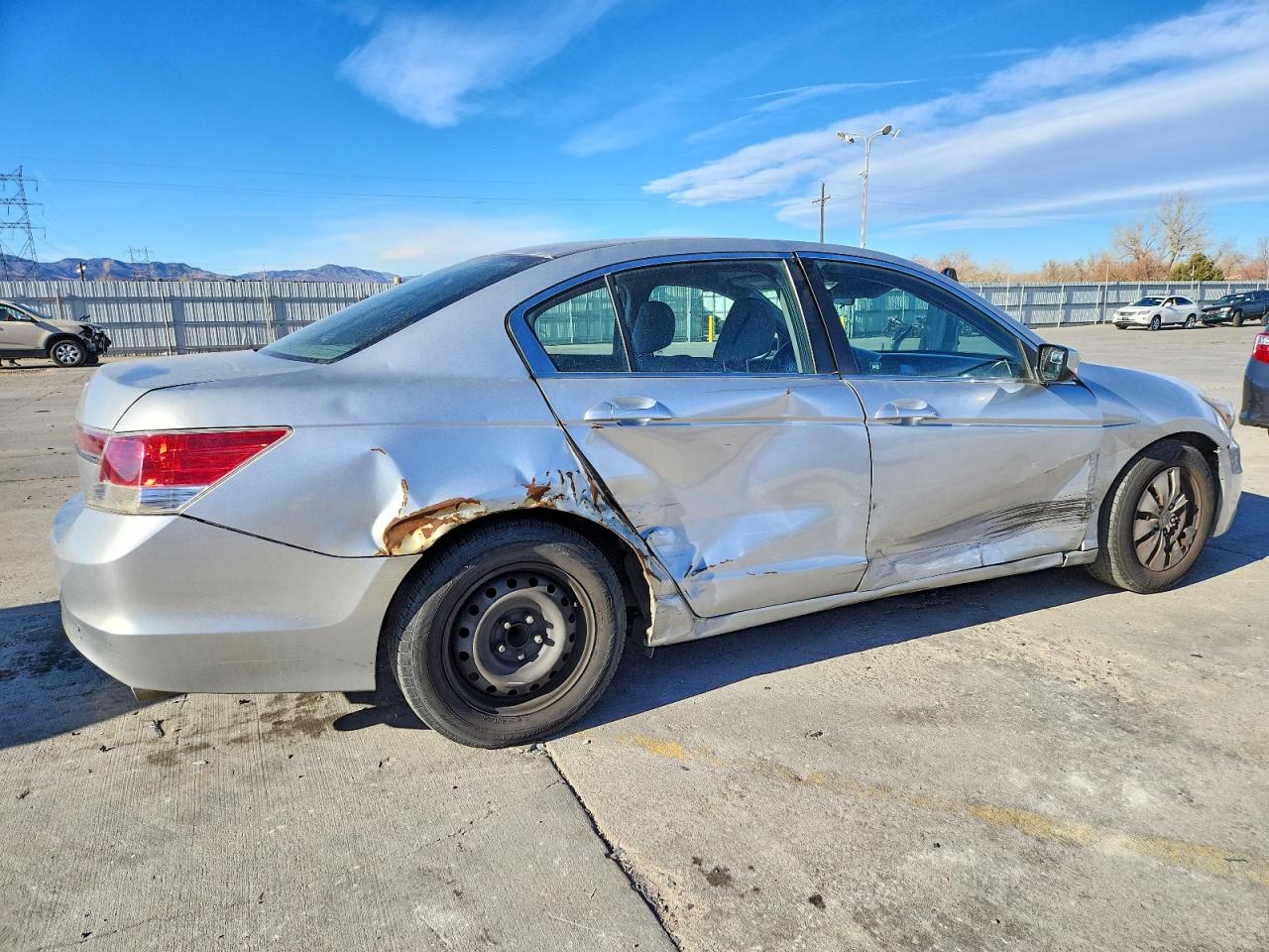 2012 HONDA ACCORD LX photo 9