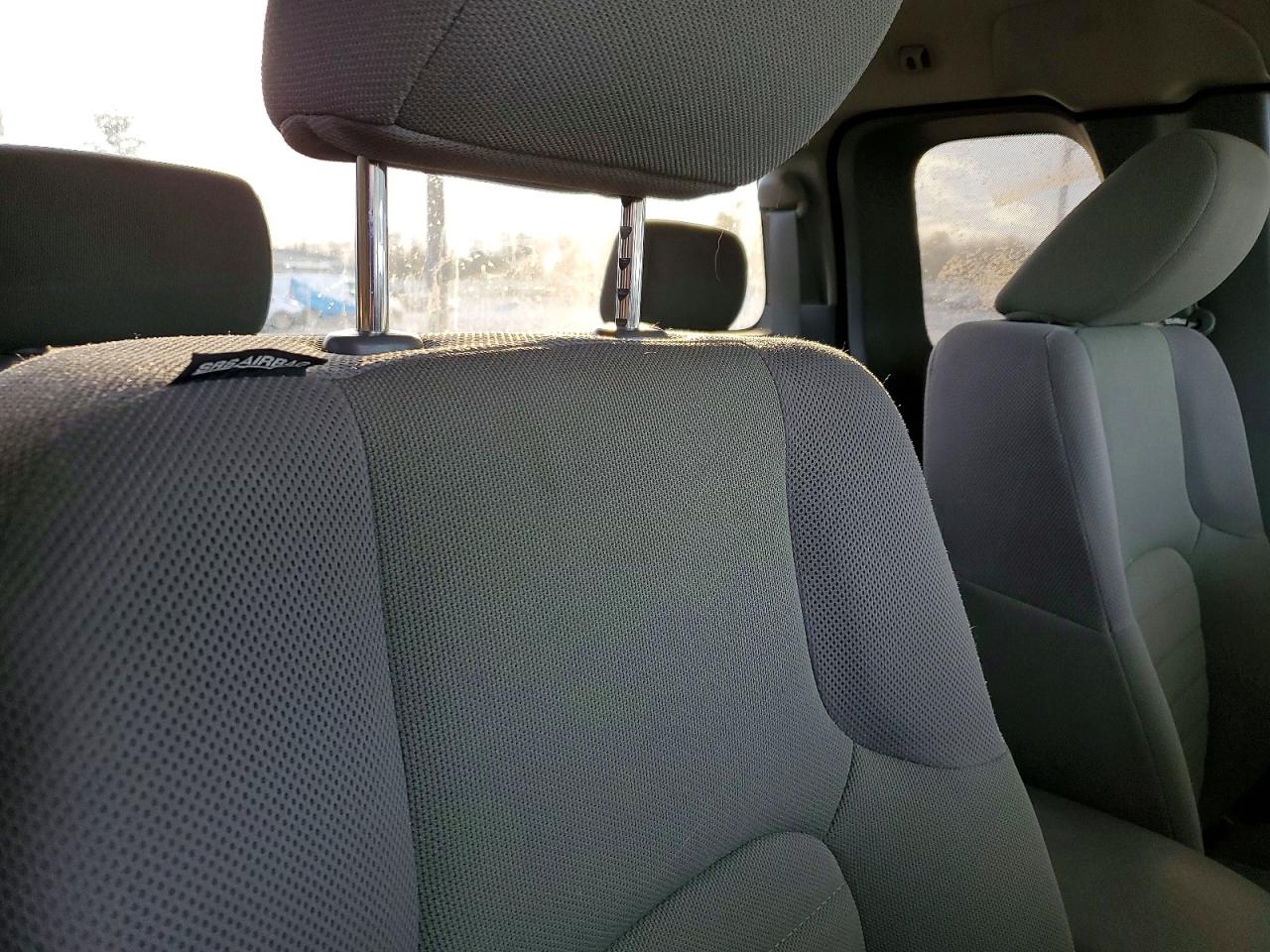 2019 NISSAN FRONTIER S photo 19