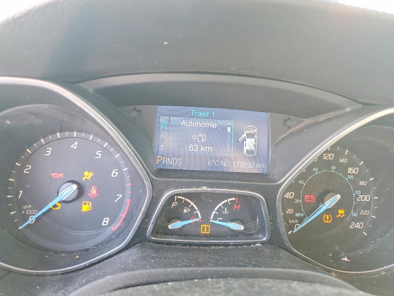 2014 FORD FOCUS SE photo 9