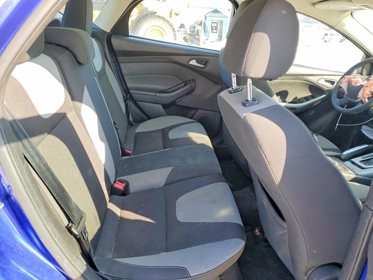 2014 FORD FOCUS SE photo 10