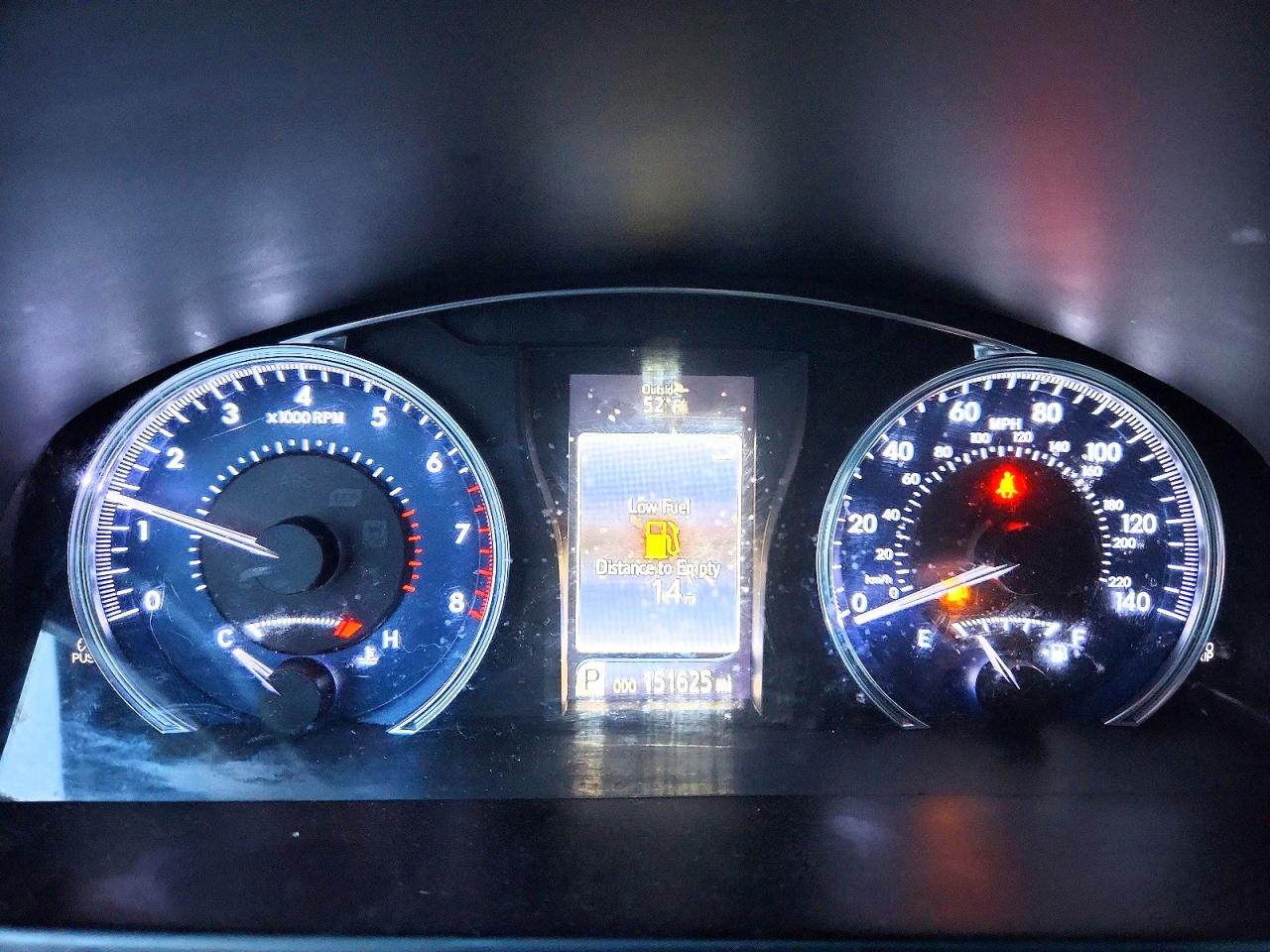 2016 TOYOTA CAMRY LE photo 17