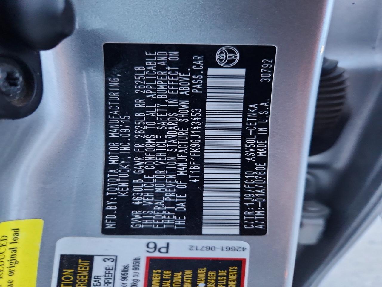 2016 TOYOTA CAMRY LE photo 25