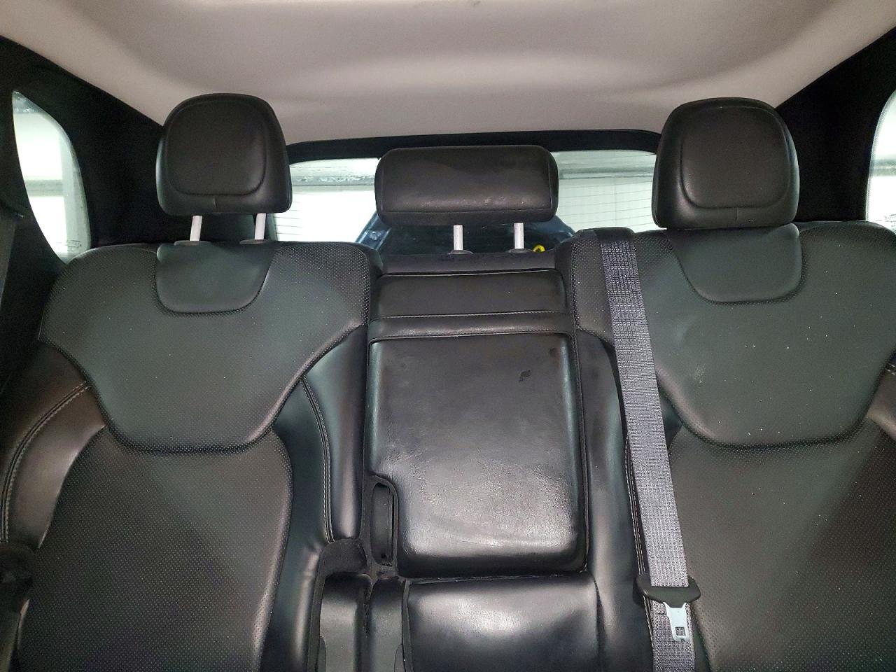 2019 JEEP CHEROKEE LIMITED photo 10