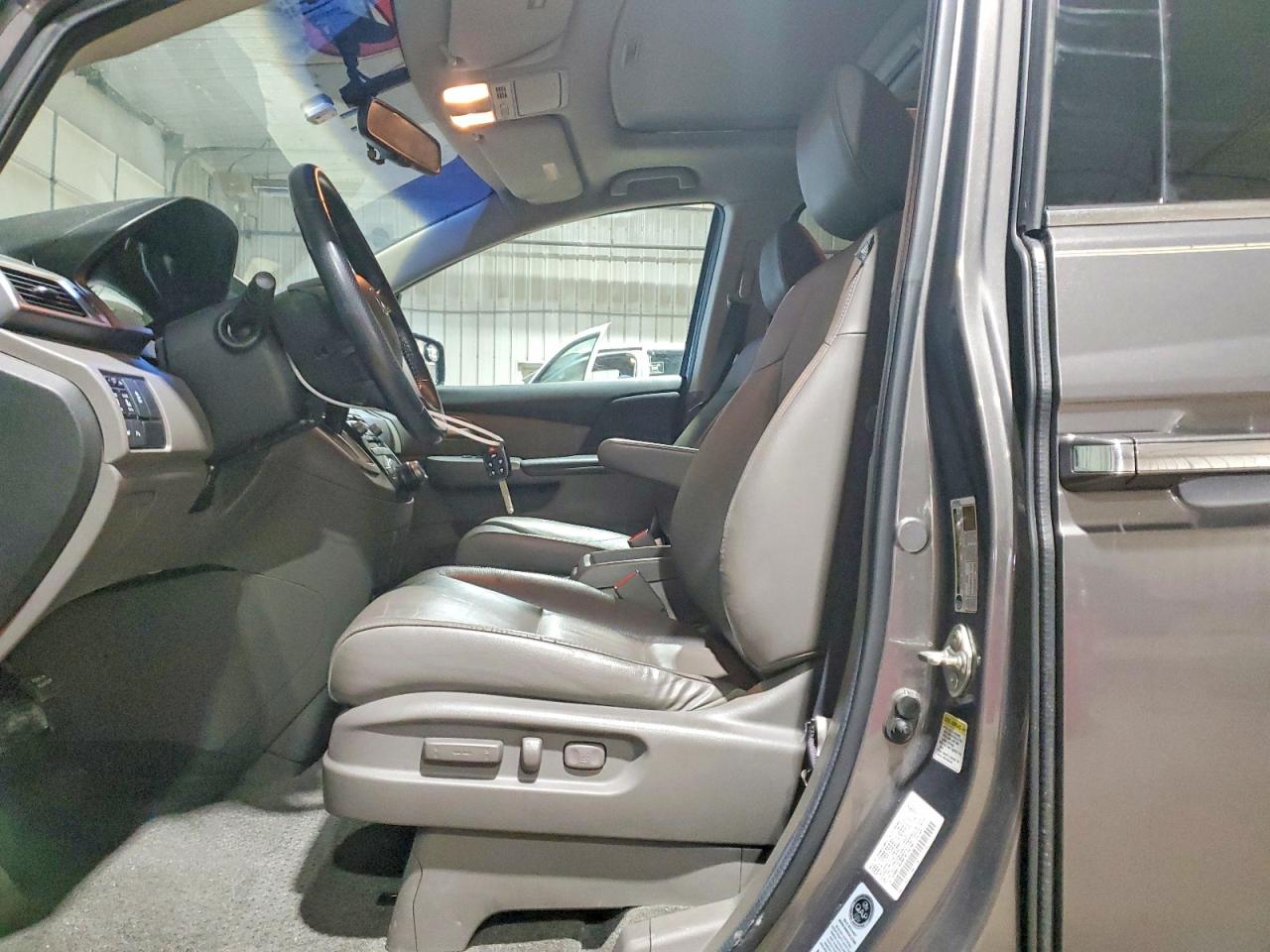 2012 HONDA ODYSSEY TOURING photo 19