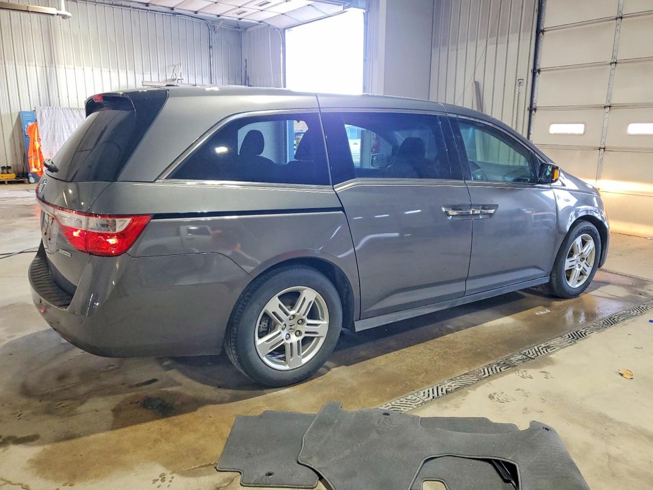 2012 HONDA ODYSSEY TOURING photo 7