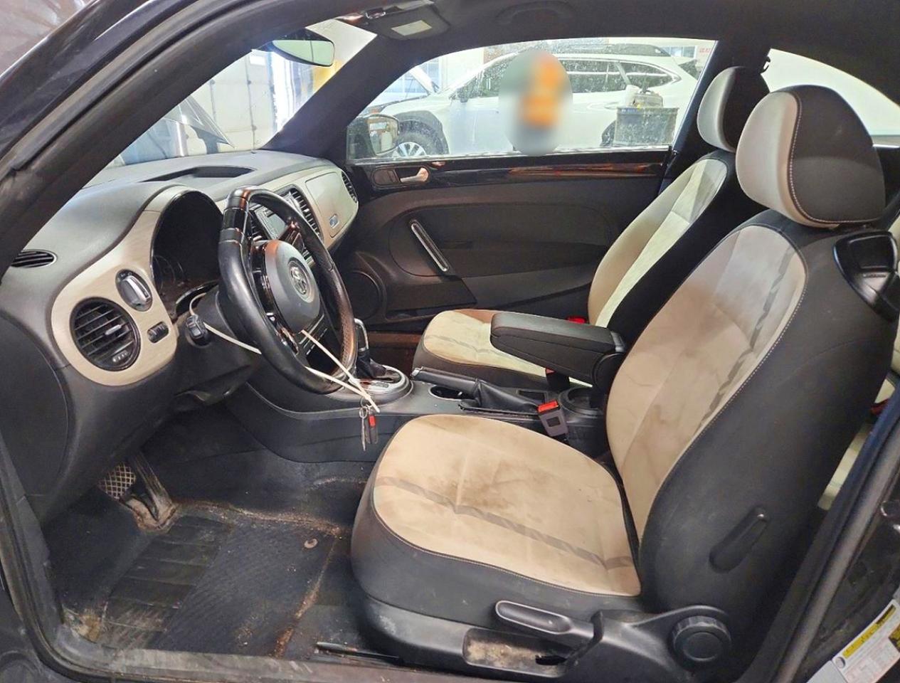 2018 VOLKSWAGEN BEETLE S photo 13