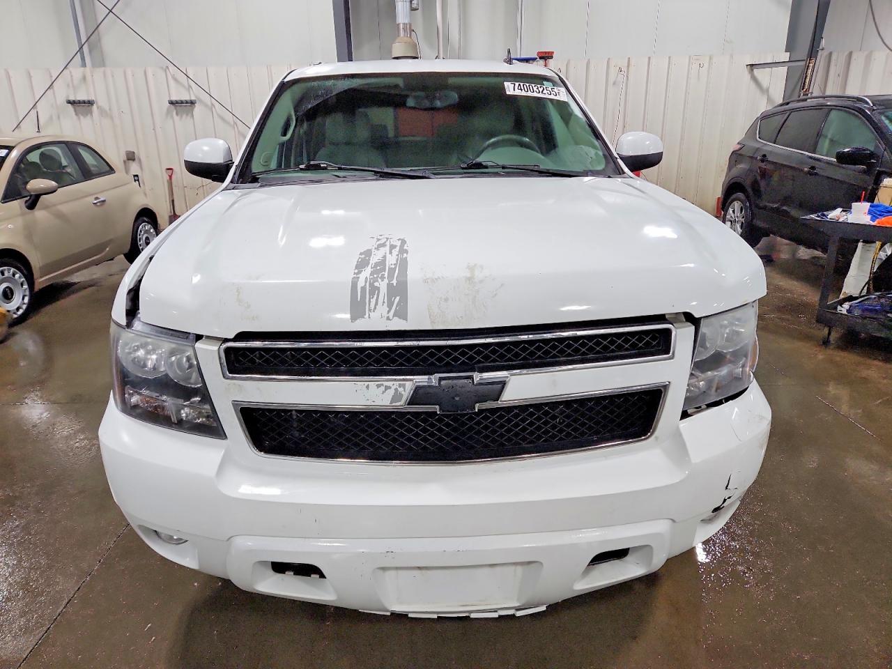 2011 CHEVROLET SUBURBAN K1500 LT photo 13