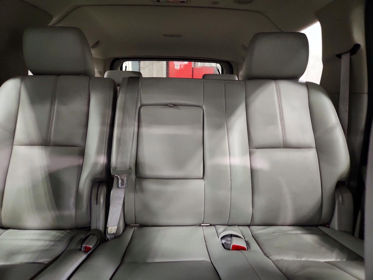 2011 CHEVROLET SUBURBAN K1500 LT photo 28