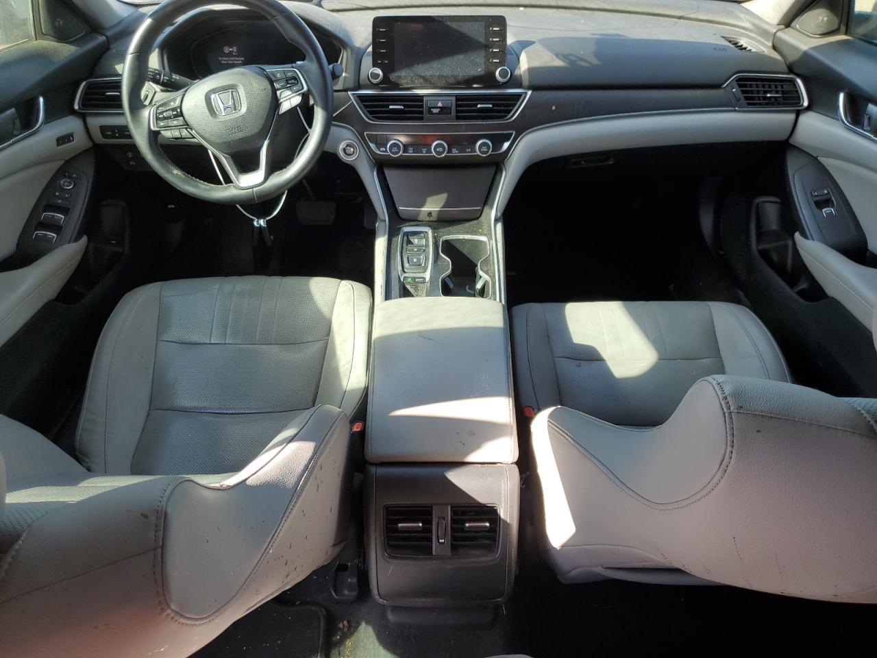 2018 HONDA ACCORD TOURING photo 15