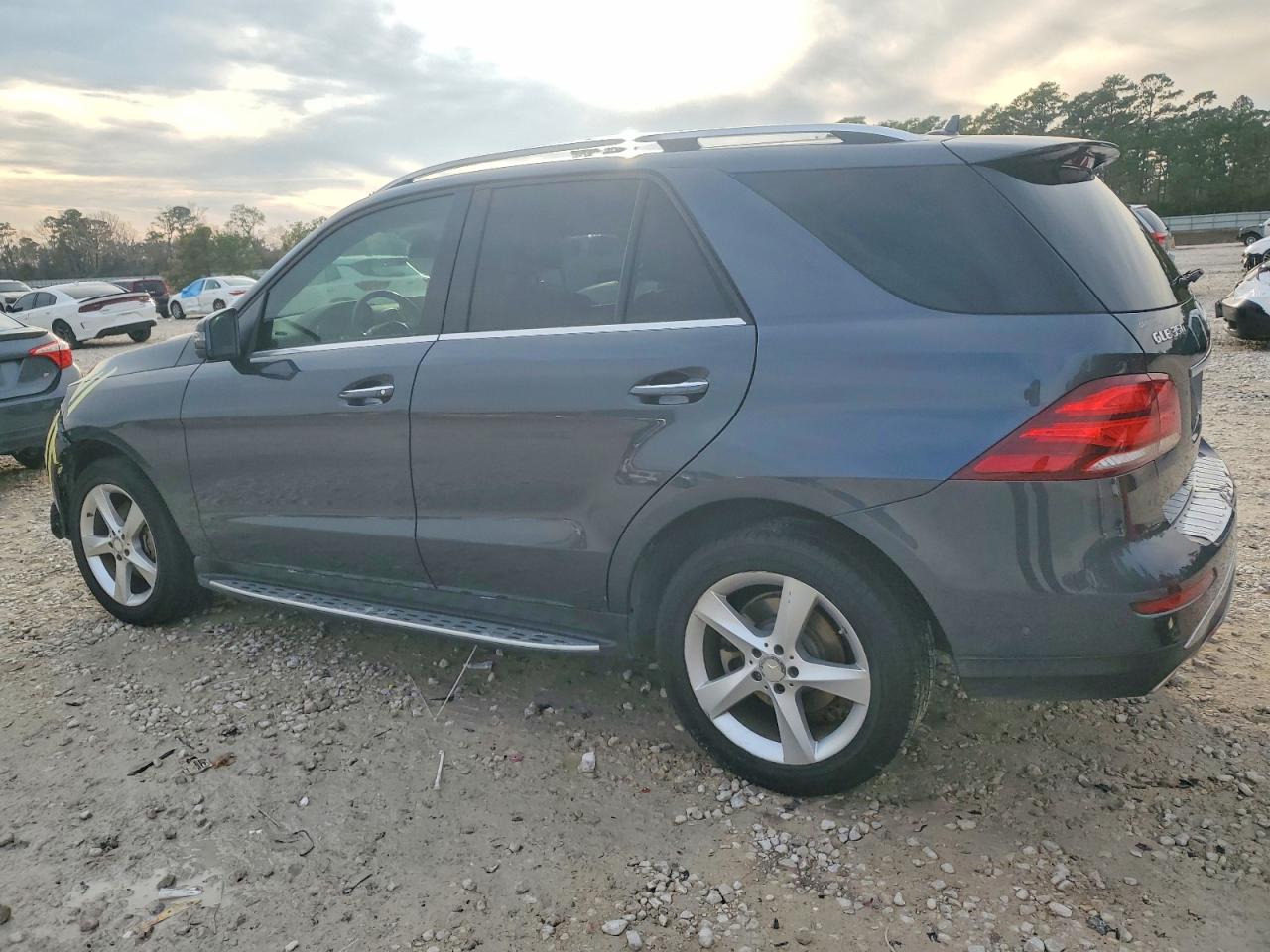 2016 MERCEDES-BENZ GLE 350 photo 2