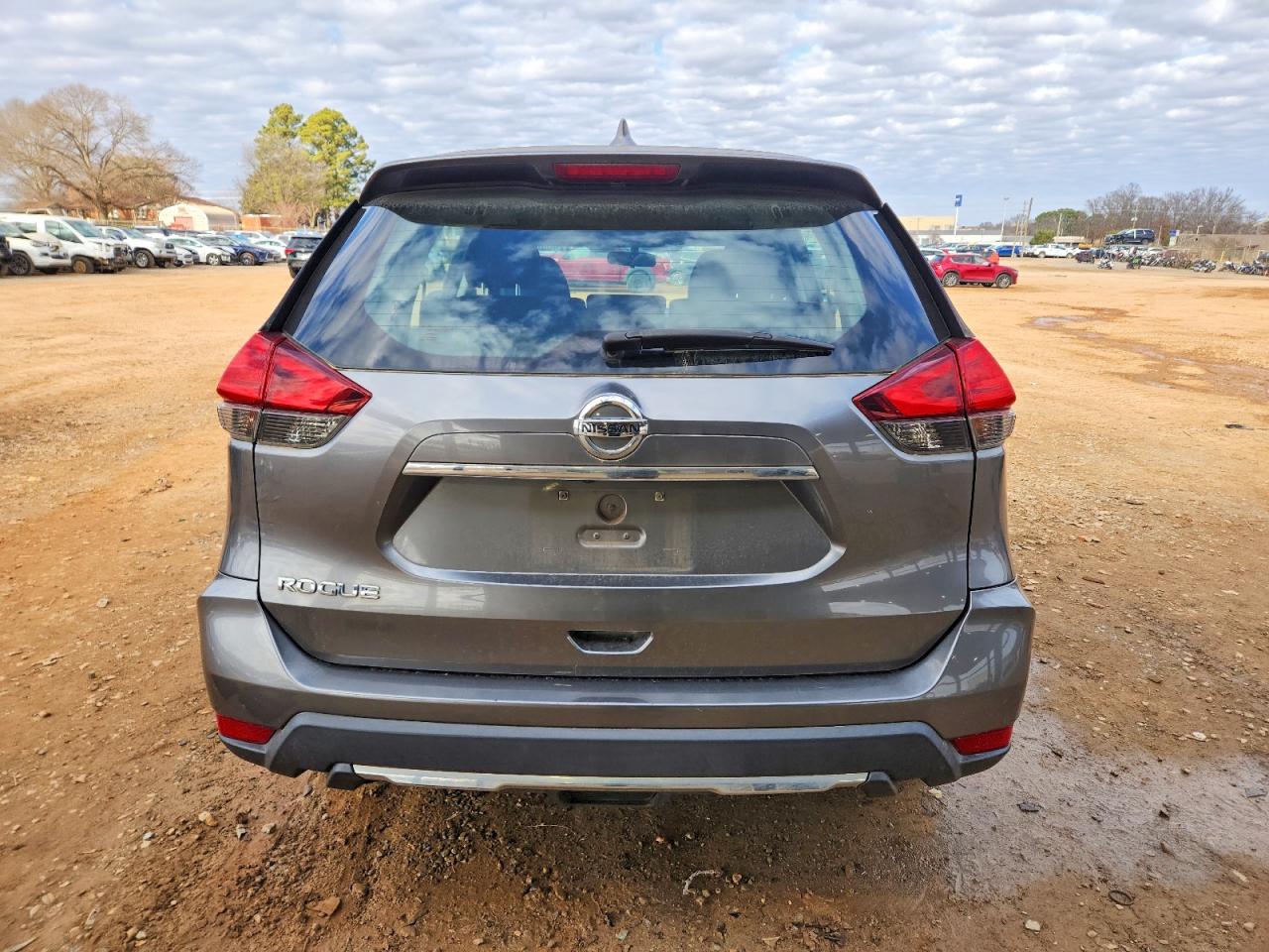 2017 NISSAN ROGUE S photo 16