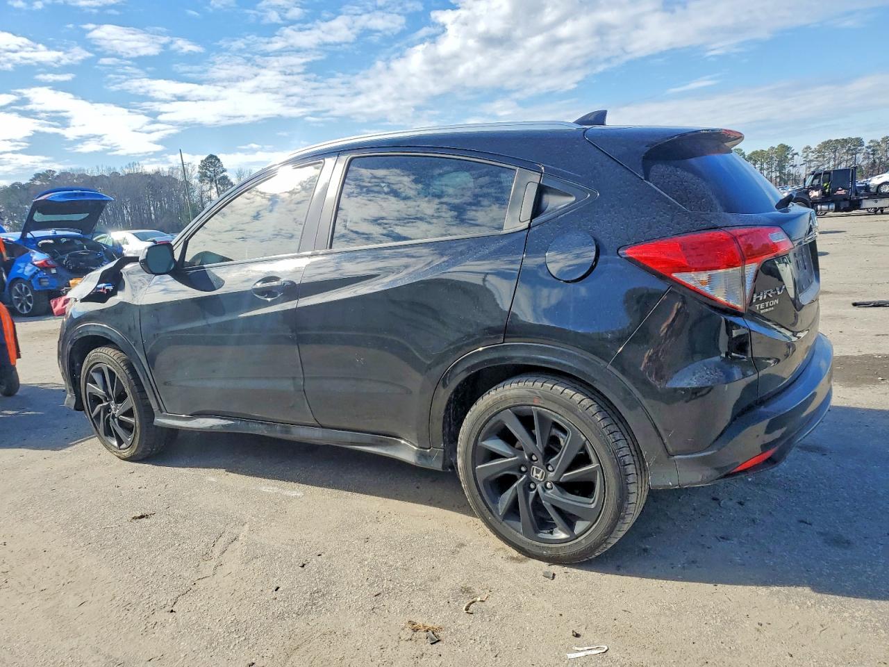 2021 HONDA HR-V SPORT photo 3