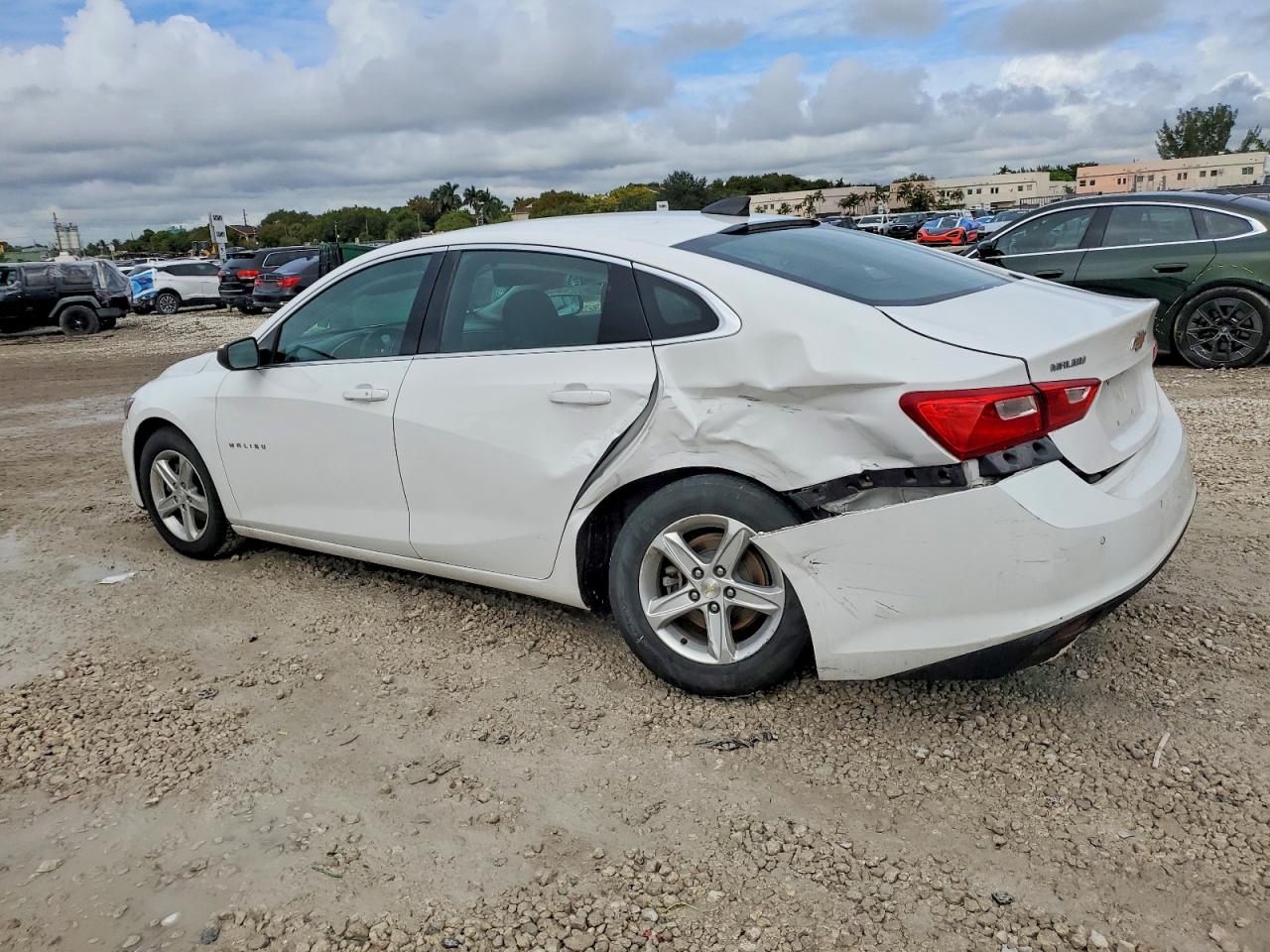 2020 CHEVROLET MALIBU LS photo 3
