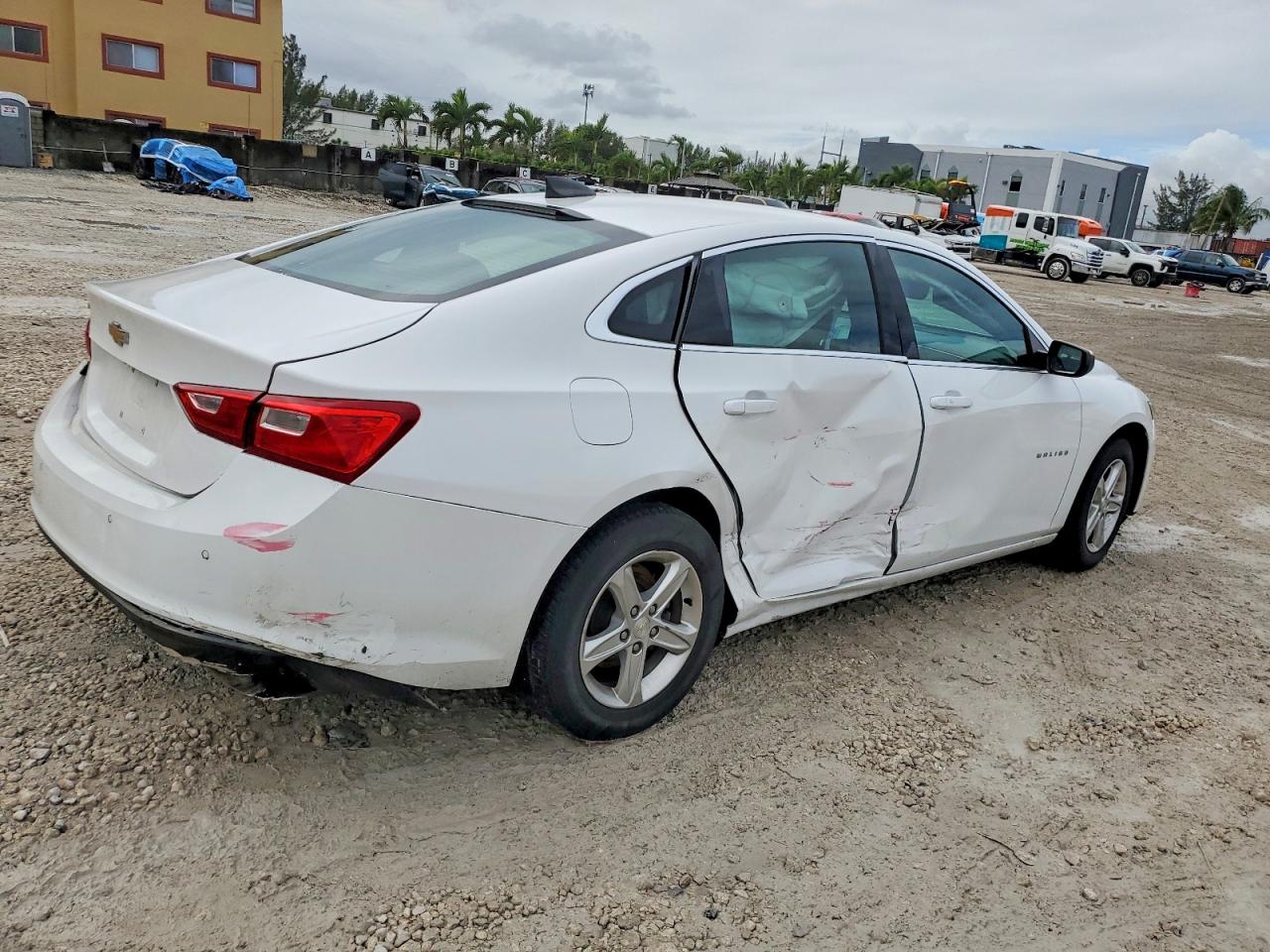 2020 CHEVROLET MALIBU LS photo 5