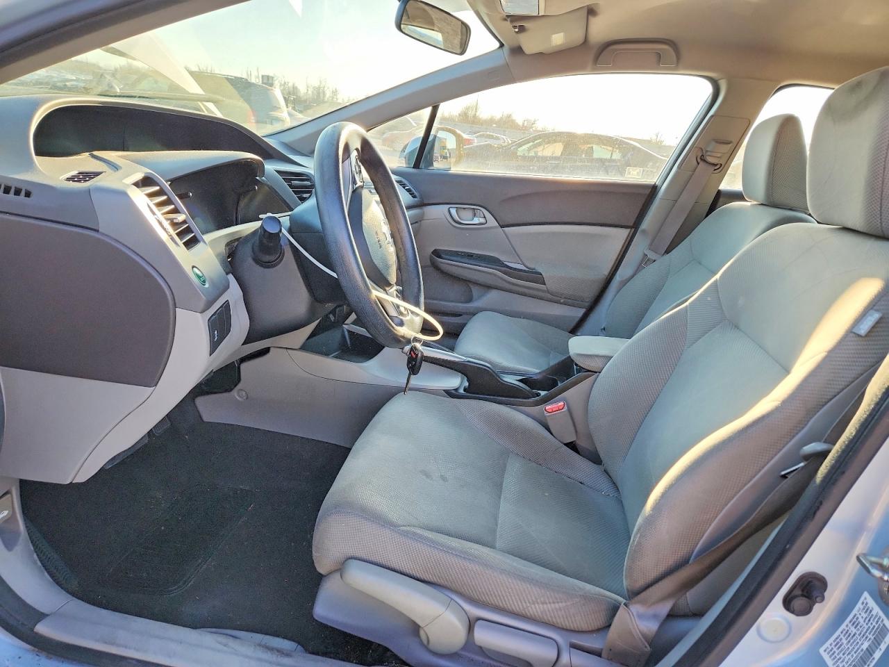 2012 HONDA CIVIC LX photo 13
