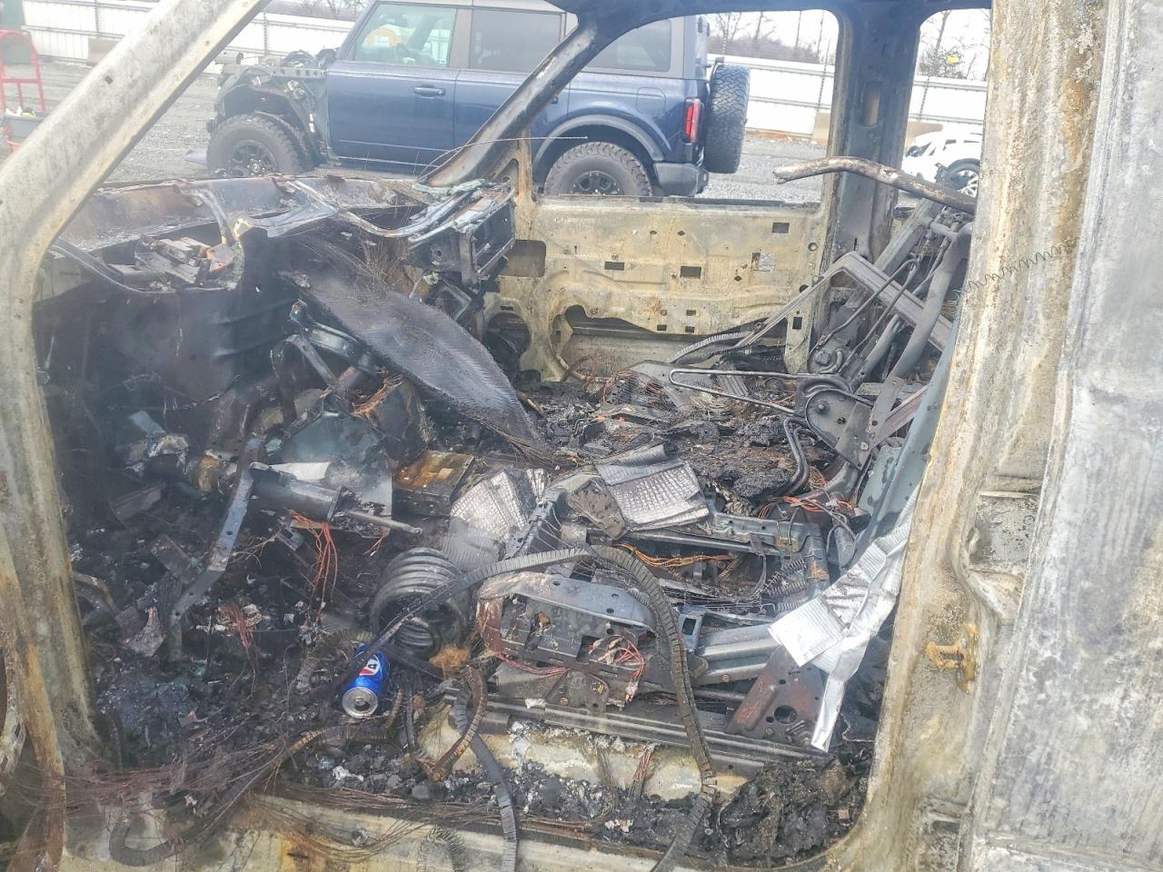 2002 GMC YUKON photo 13