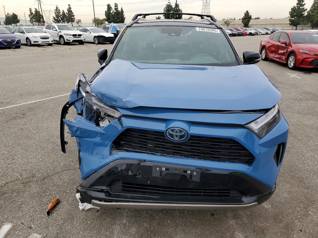 2024 TOYOTA RAV4 XSE photo 5