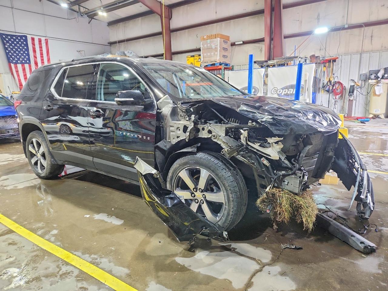 2020 CHEVROLET TRAVERSE LT photo 4