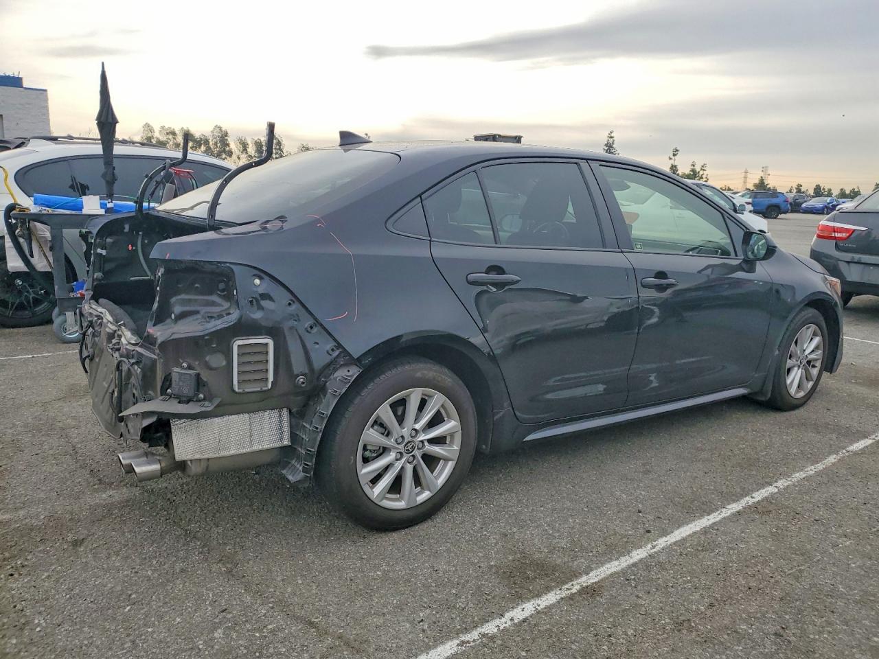 2023 TOYOTA COROLLA LE photo 5