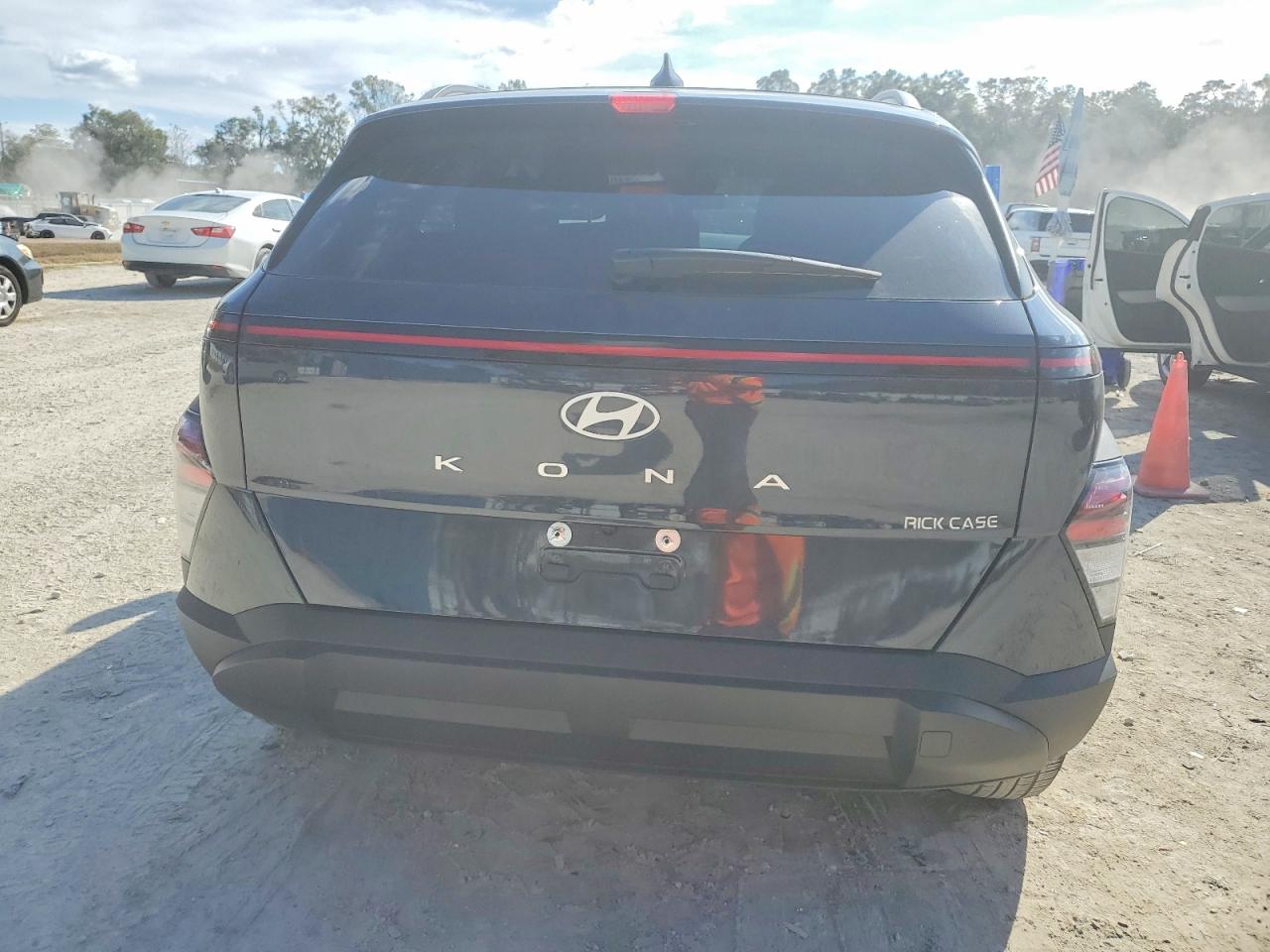 2025 HYUNDAI KONA SEL photo 11