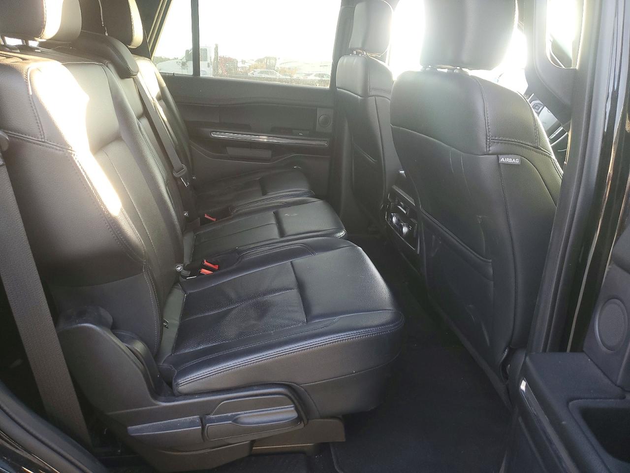 2019 FORD EXPEDITION XLT photo 11
