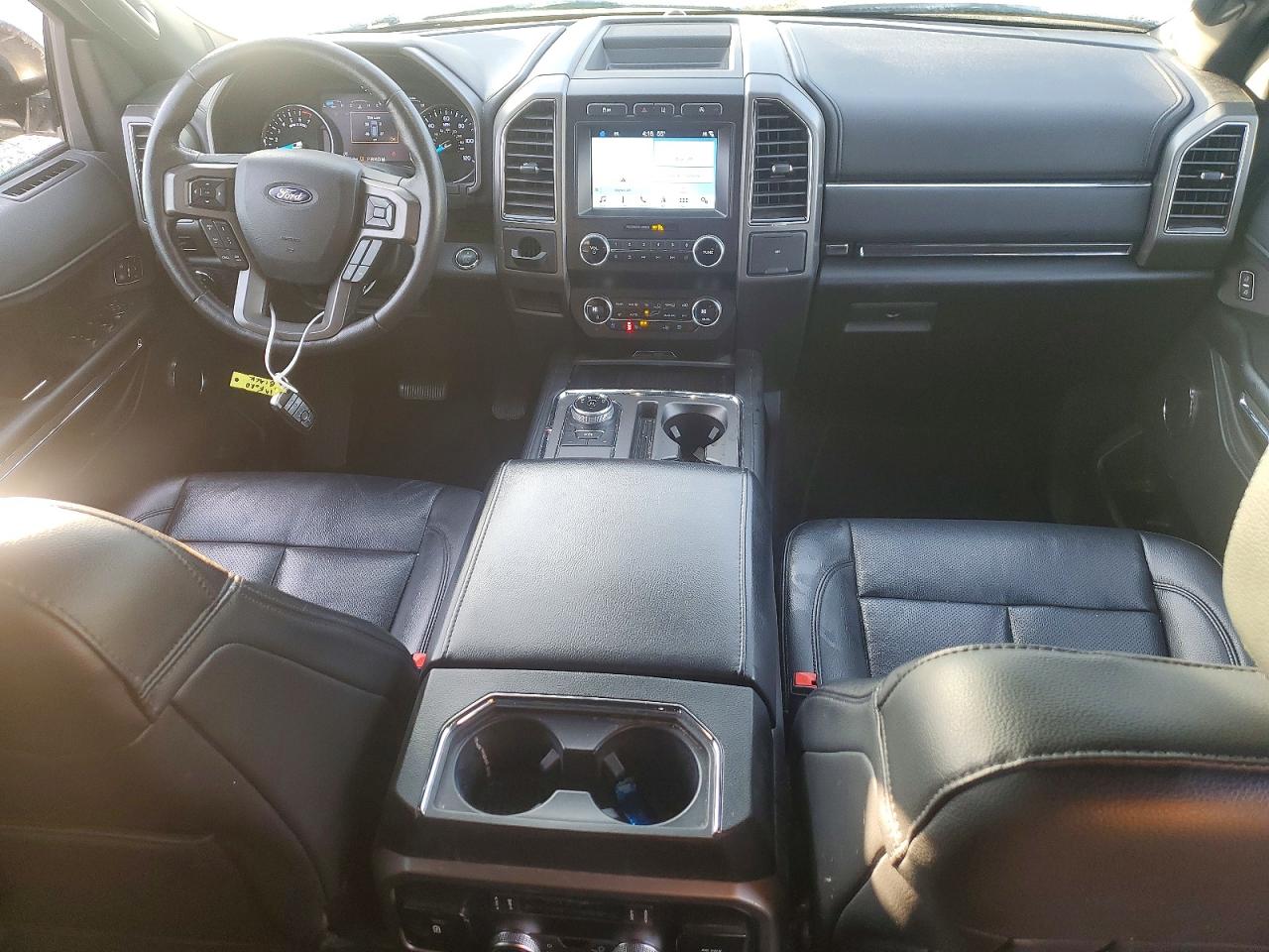 2019 FORD EXPEDITION XLT photo 8