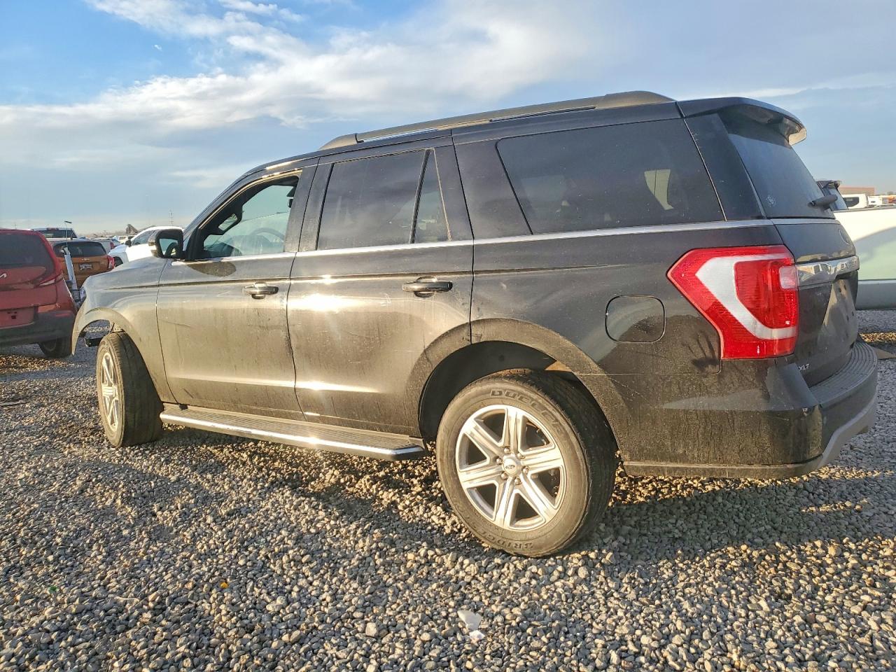 2019 FORD EXPEDITION XLT photo 2