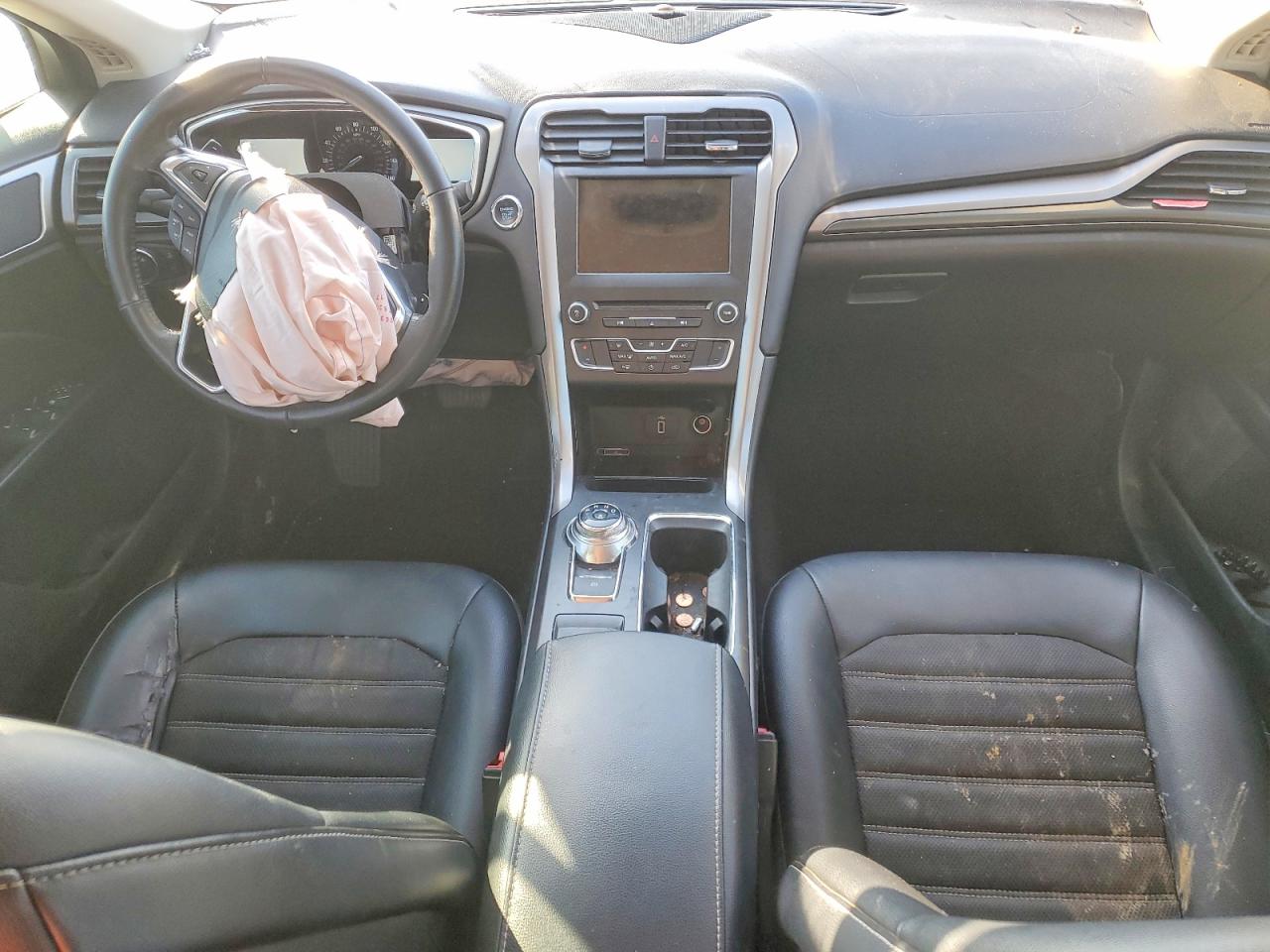 2017 FORD FUSION photo 22