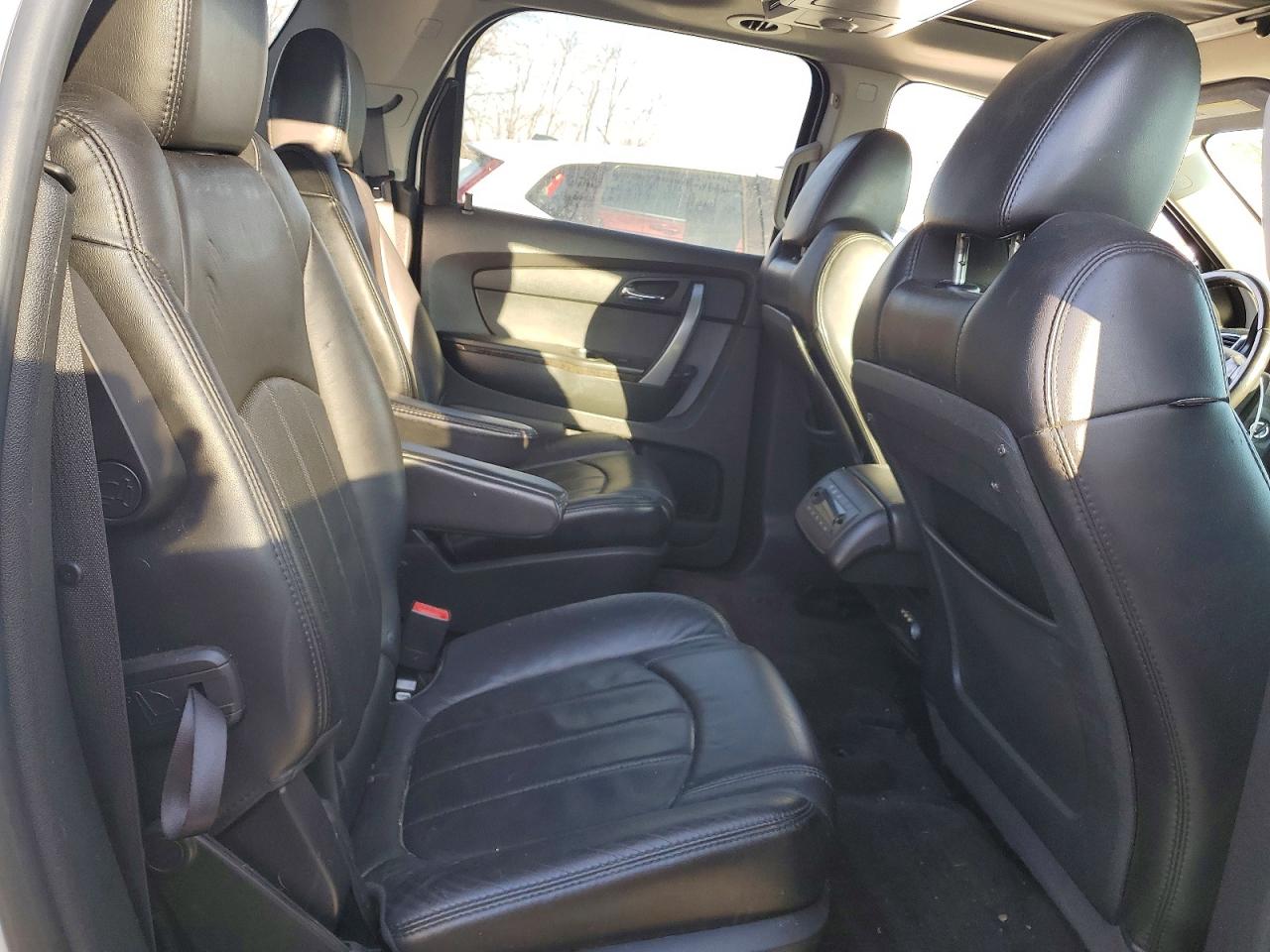 2011 GMC ACADIA DENALI photo 11